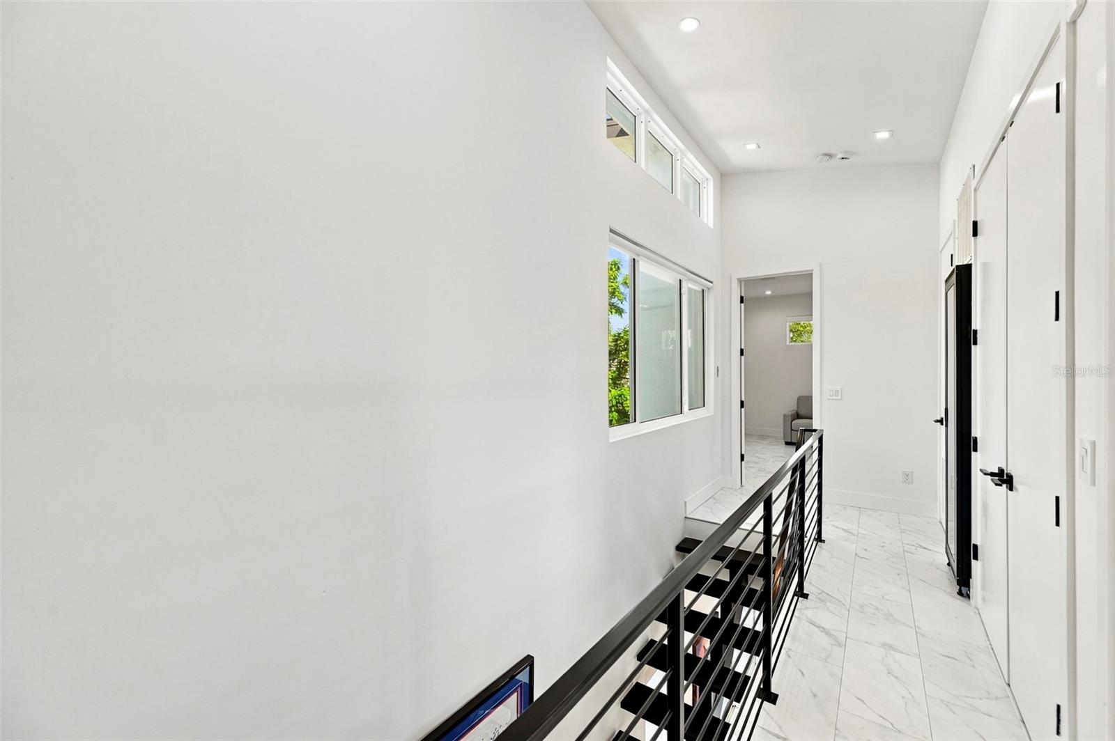 2423 2ND Ave ST PETERSBURG, FL 33713