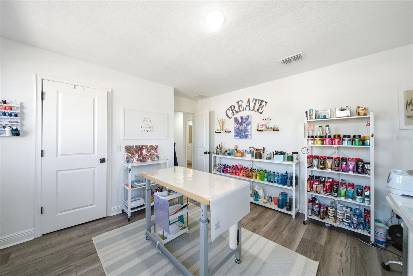 9211 WAVERLY Walk Dr ORLANDO, FL 32817