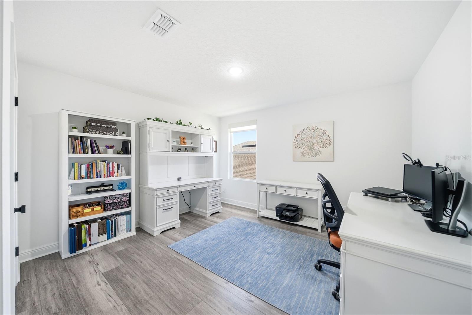 9211 WAVERLY Walk Dr ORLANDO, FL 32817