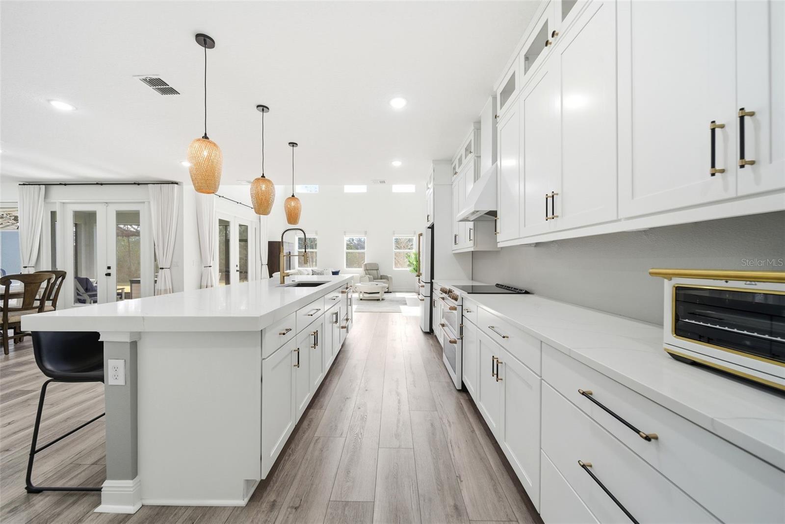 9211 WAVERLY Walk Dr ORLANDO, FL 32817