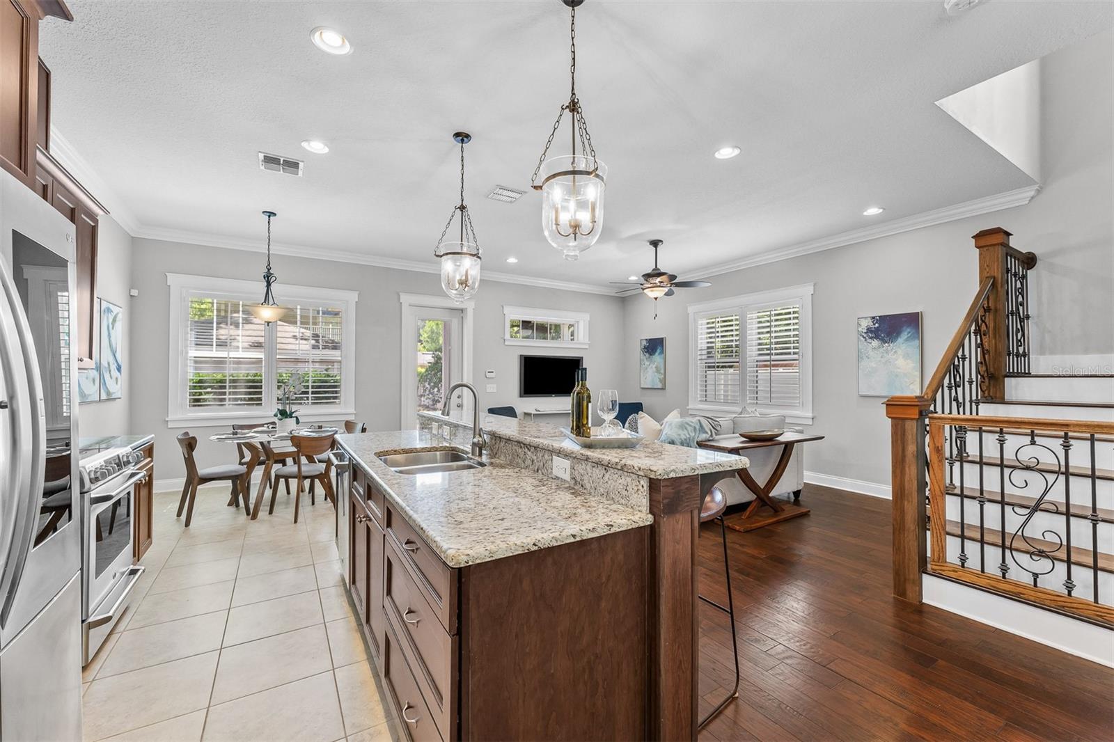 1325 PORTLAND Ave ORLANDO, FL 32803