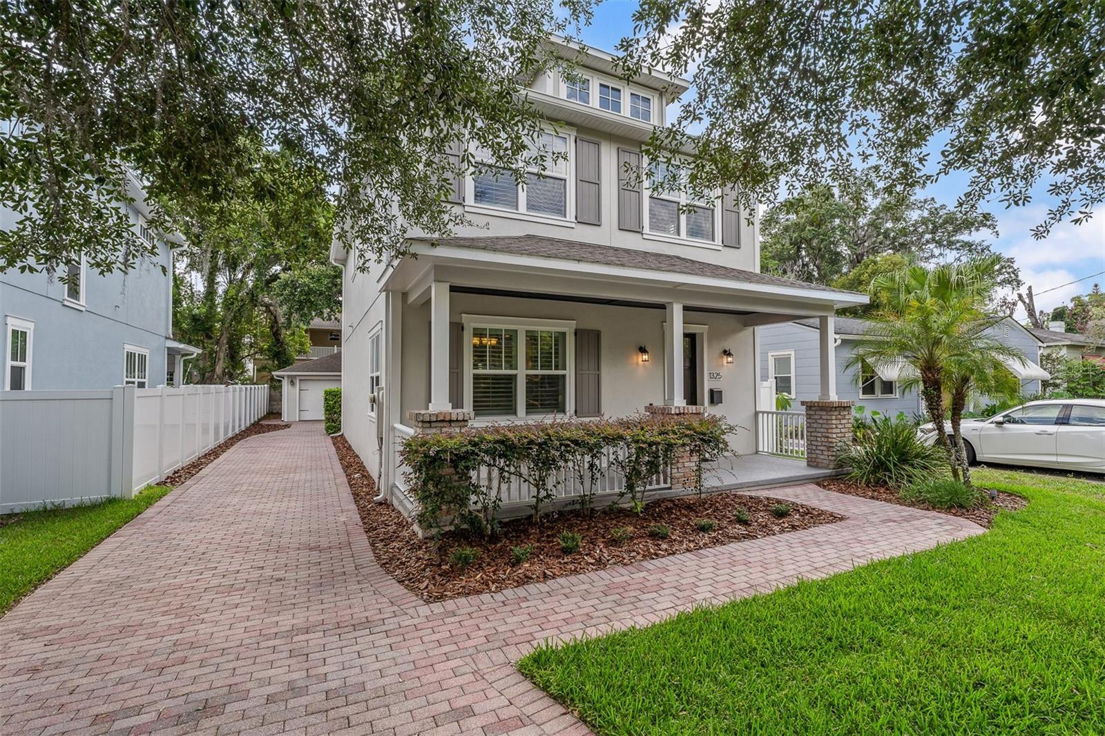 1325 PORTLAND Ave ORLANDO, FL 32803