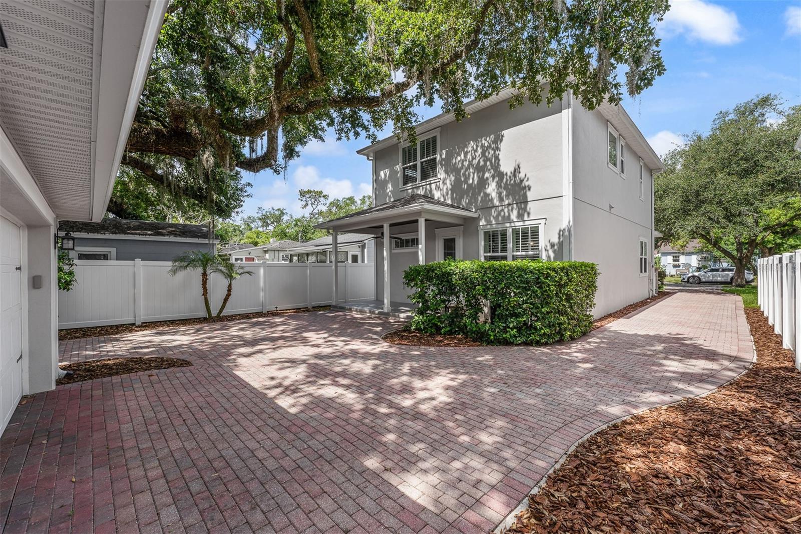 1325 PORTLAND Ave ORLANDO, FL 32803