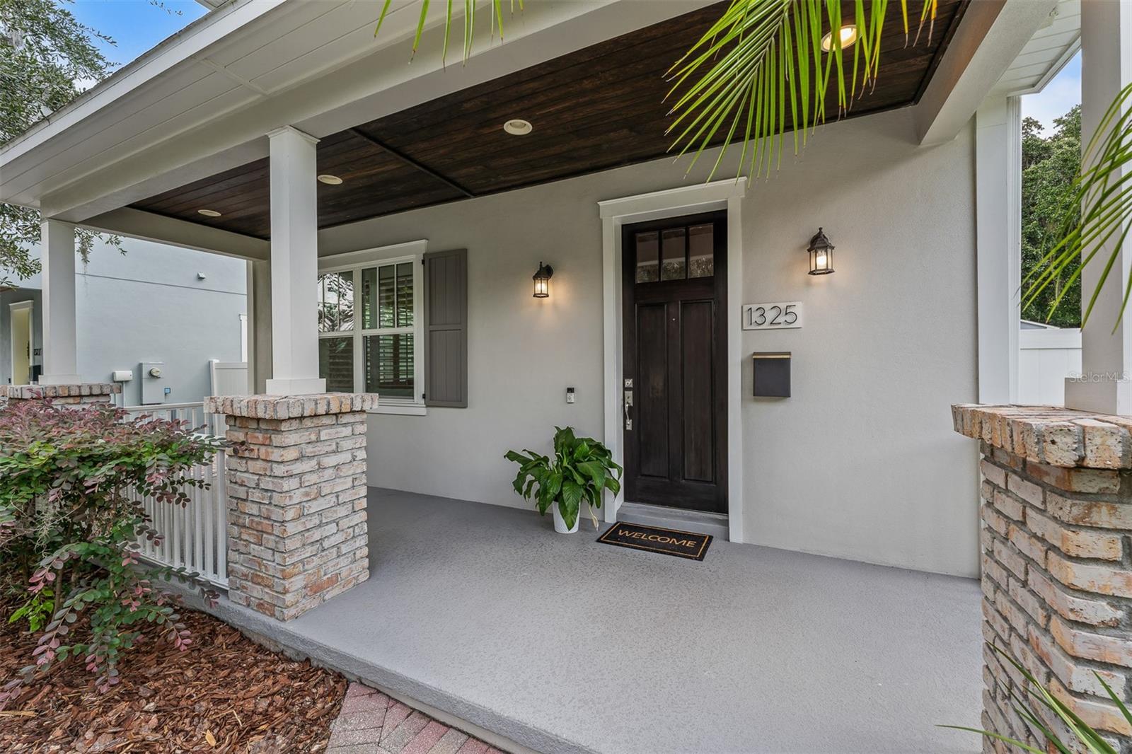 1325 PORTLAND Ave ORLANDO, FL 32803