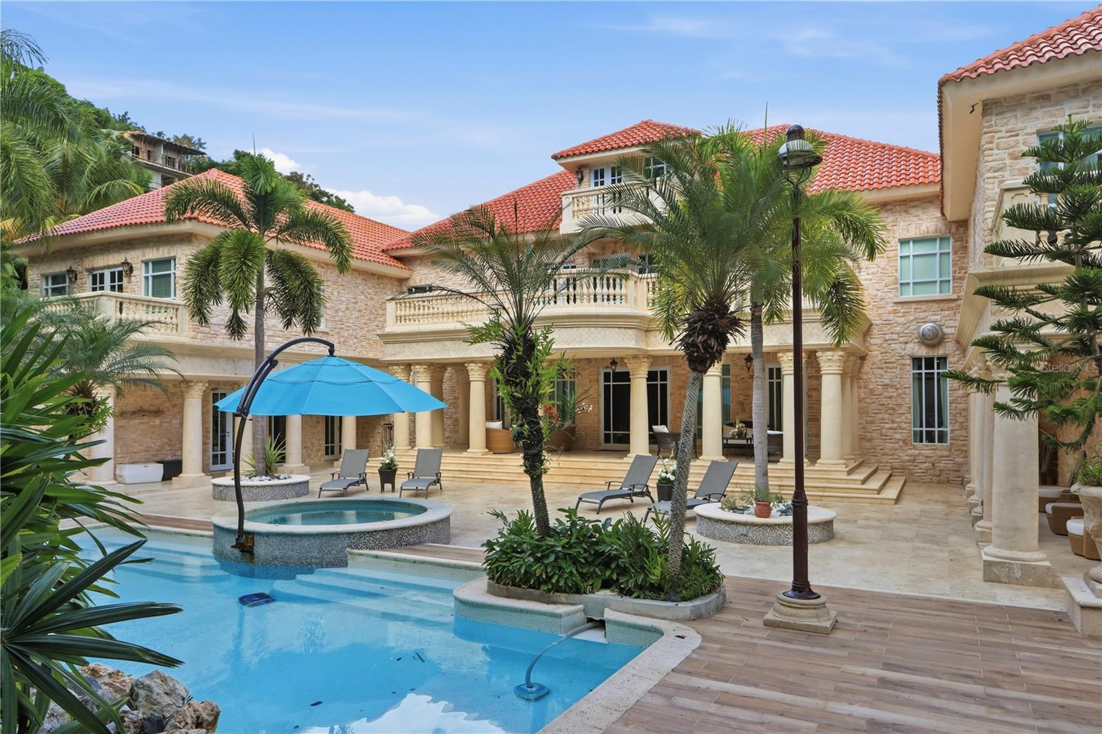 175-176 CALLE RUISEÑOR SAN JUAN, PR 00926