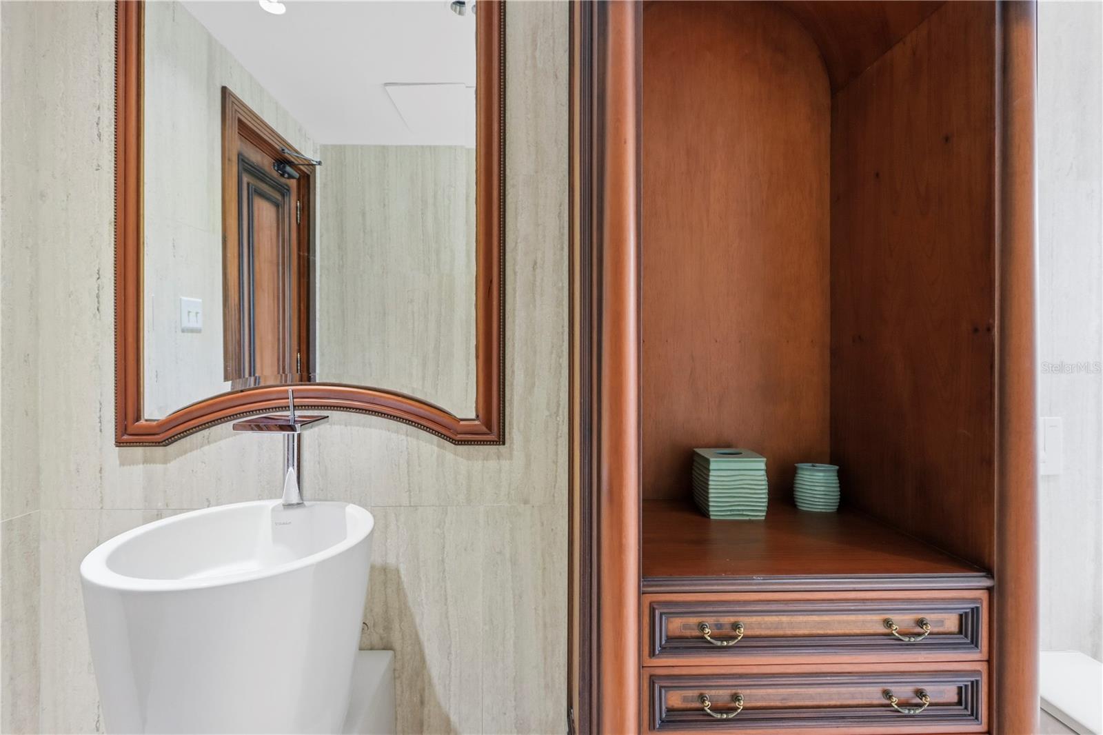 175-176 CALLE RUISEÑOR SAN JUAN, PR 00926