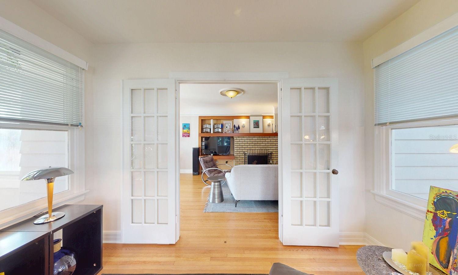 115 21ST Ave ST PETERSBURG, FL 33704