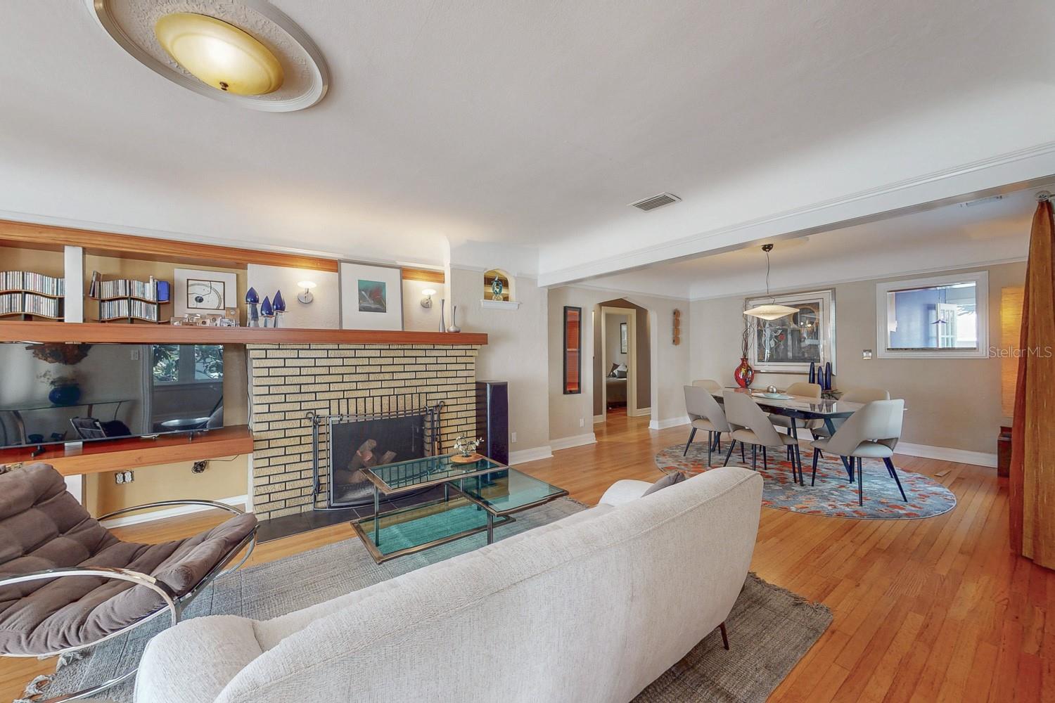 115 21ST Ave ST PETERSBURG, FL 33704