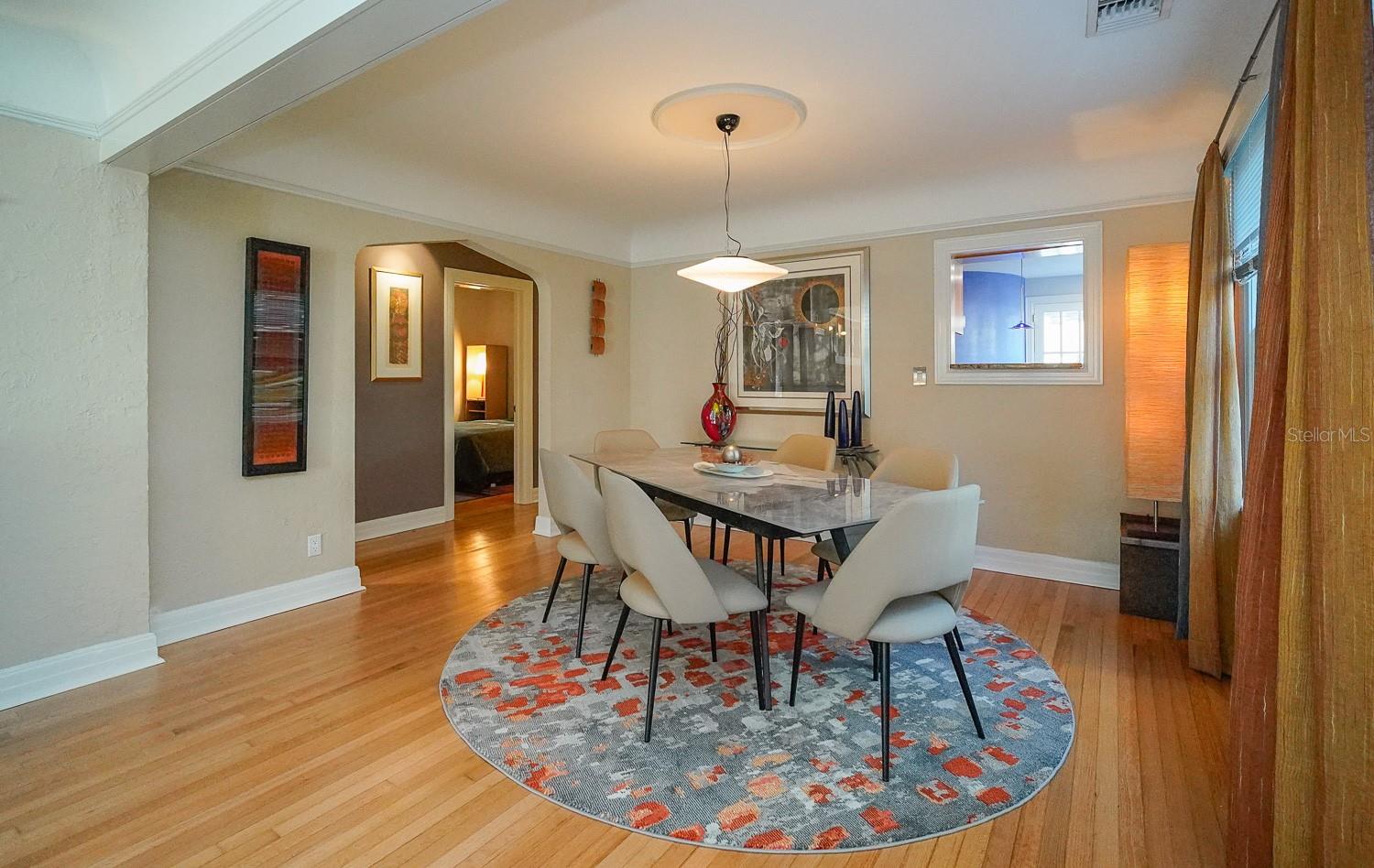 115 21ST Ave ST PETERSBURG, FL 33704