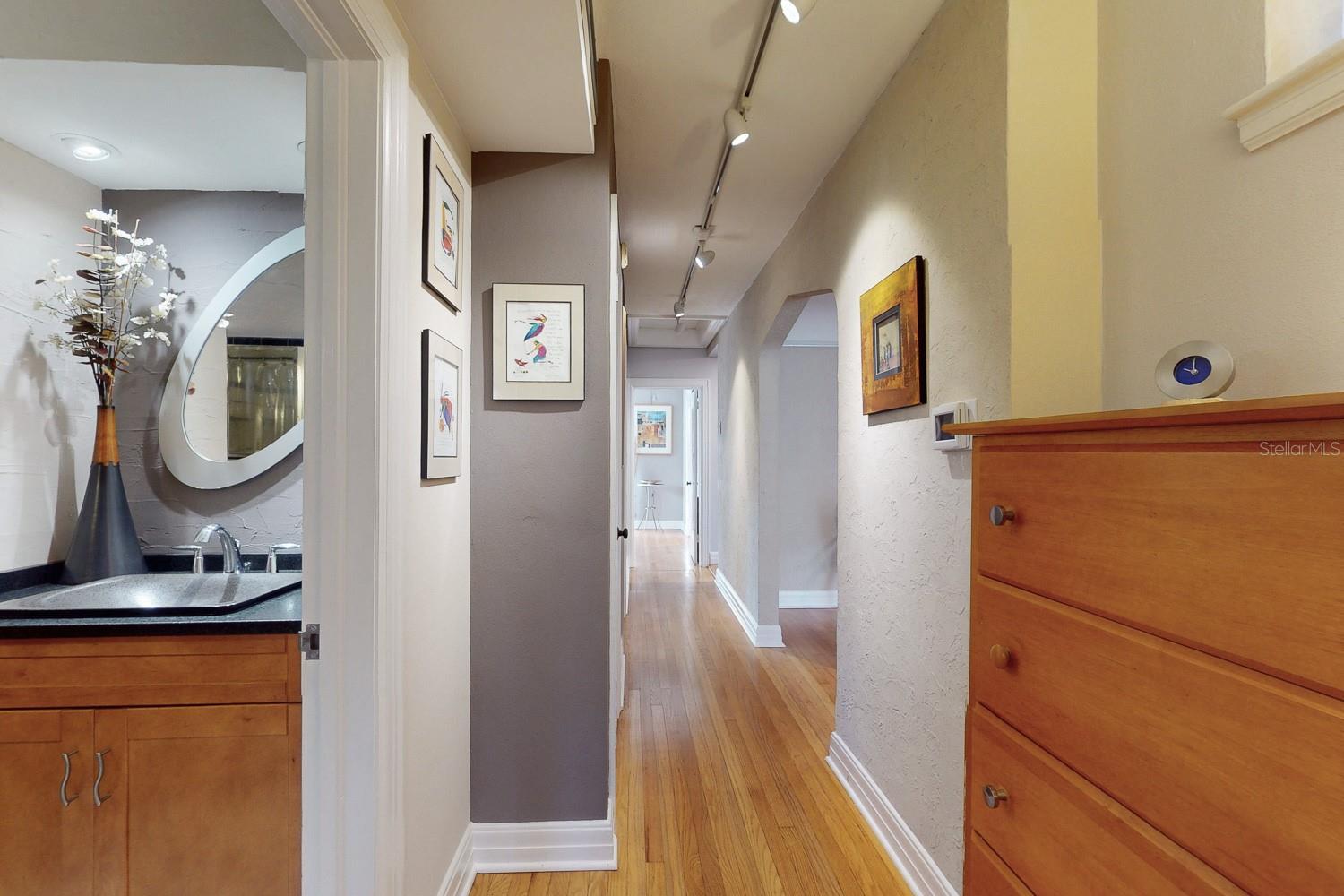 115 21ST Ave ST PETERSBURG, FL 33704