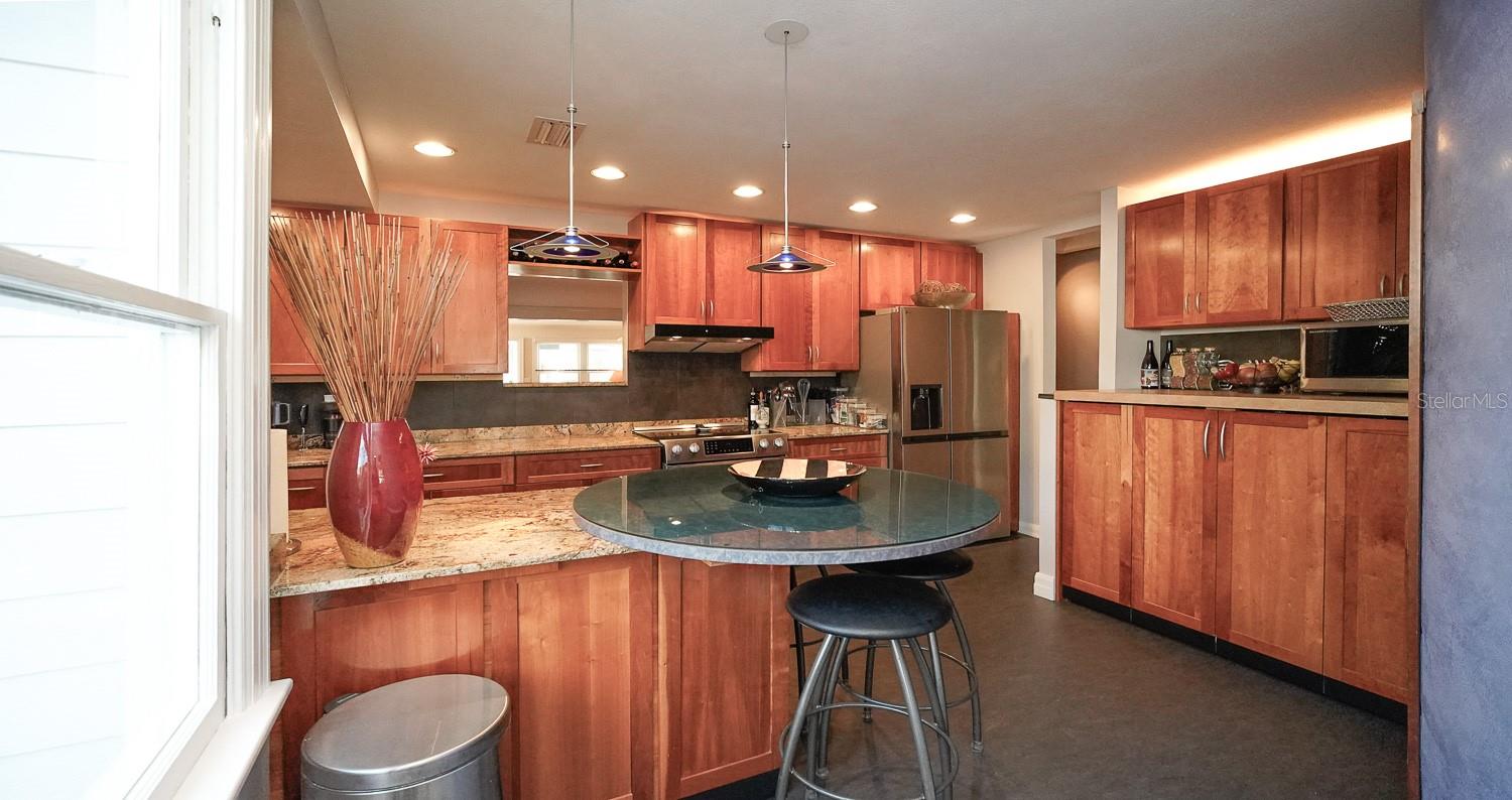 115 21ST Ave ST PETERSBURG, FL 33704