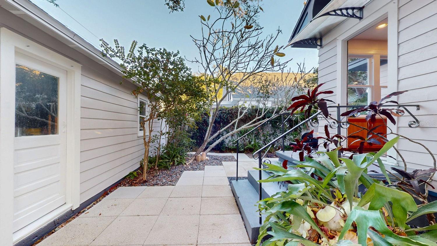 115 21ST Ave ST PETERSBURG, FL 33704