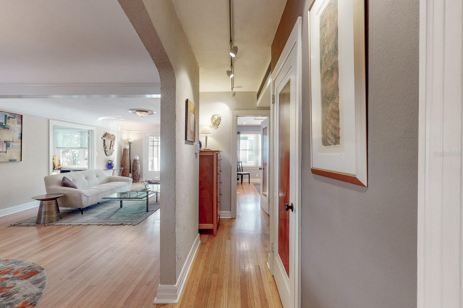 115 21ST Ave ST PETERSBURG, FL 33704