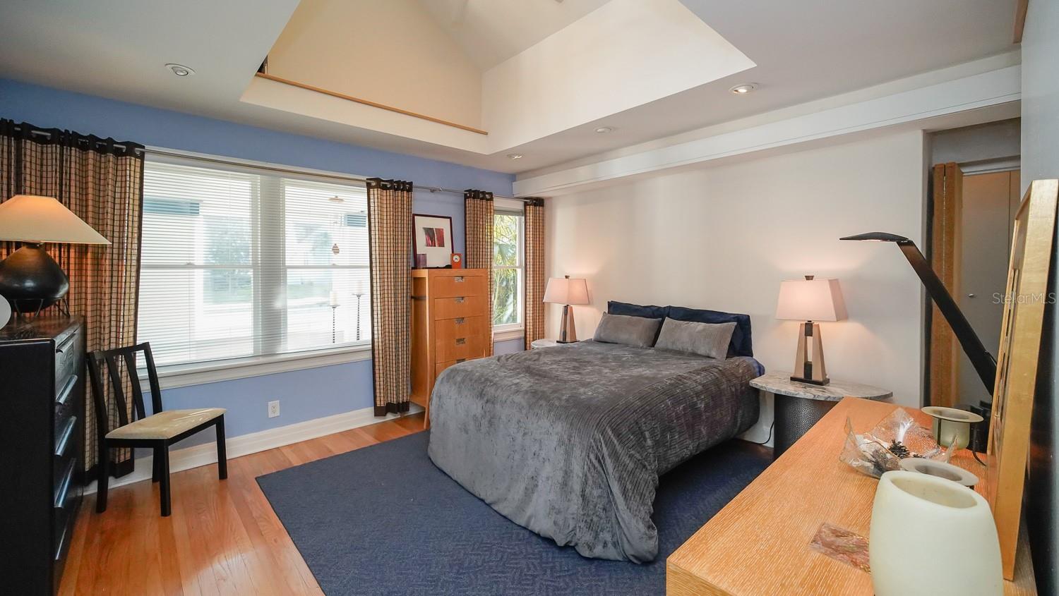 115 21ST Ave ST PETERSBURG, FL 33704