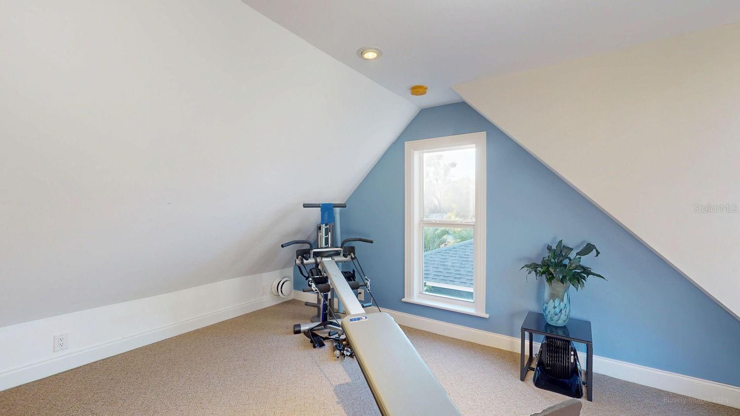 115 21ST Ave ST PETERSBURG, FL 33704