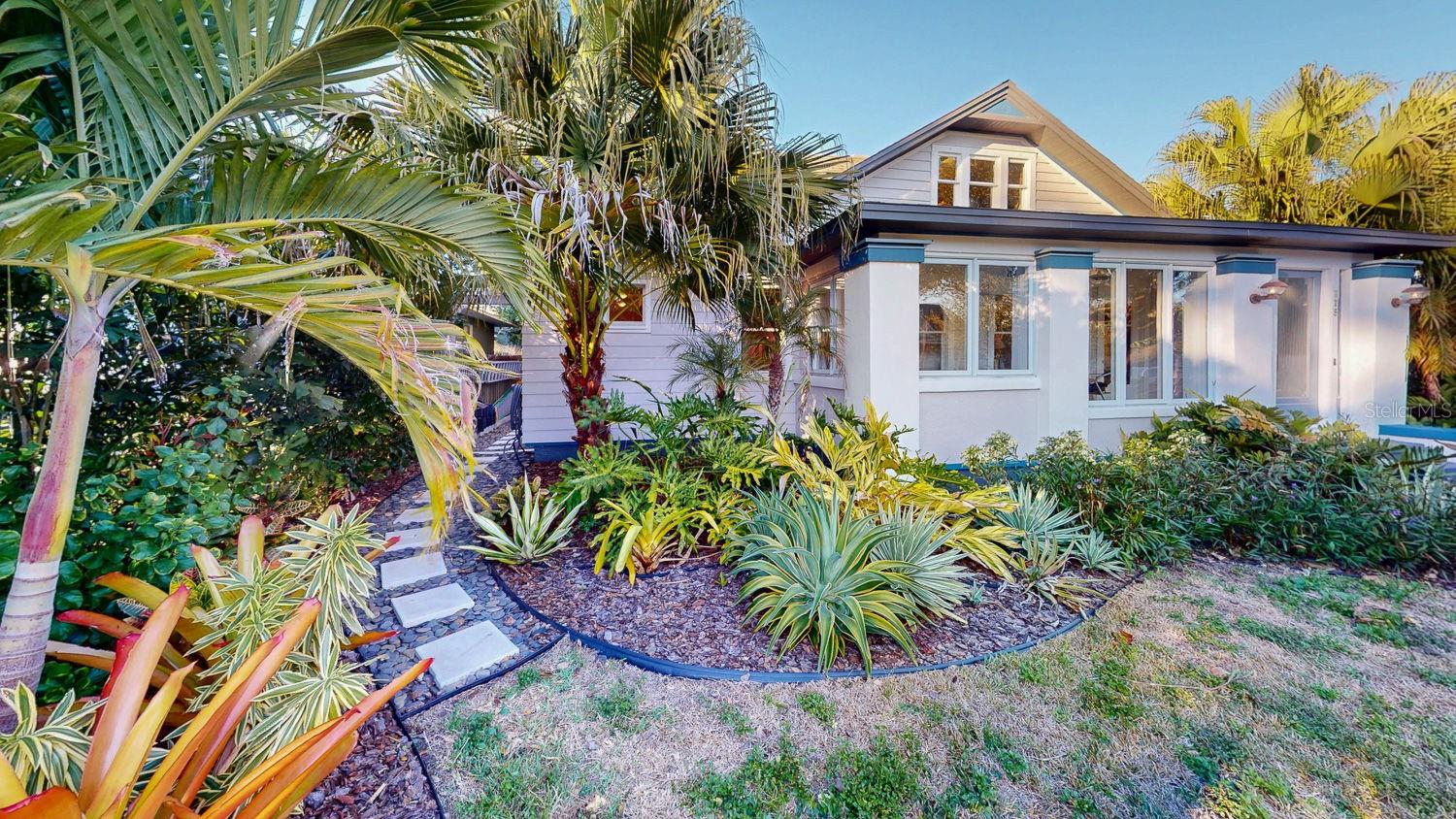 115 21ST Ave ST PETERSBURG, FL 33704