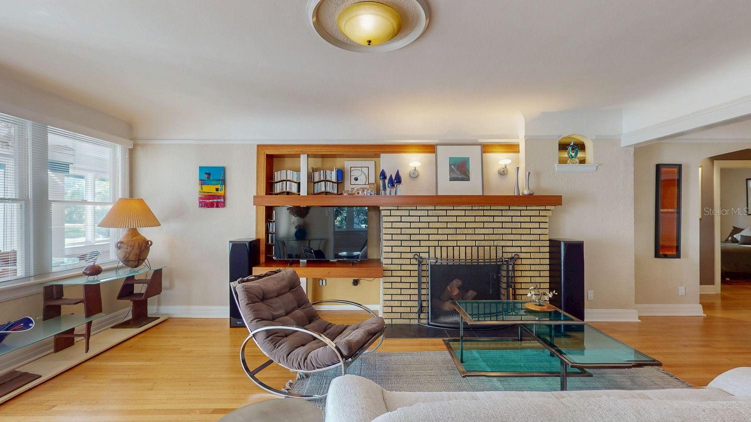 115 21ST Ave ST PETERSBURG, FL 33704