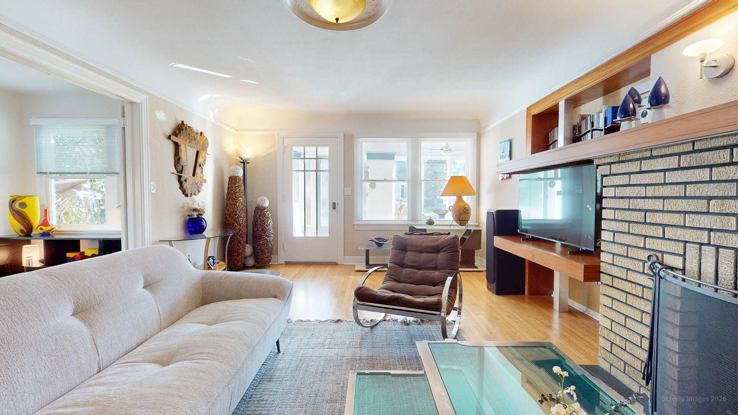 115 21ST Ave ST PETERSBURG, FL 33704