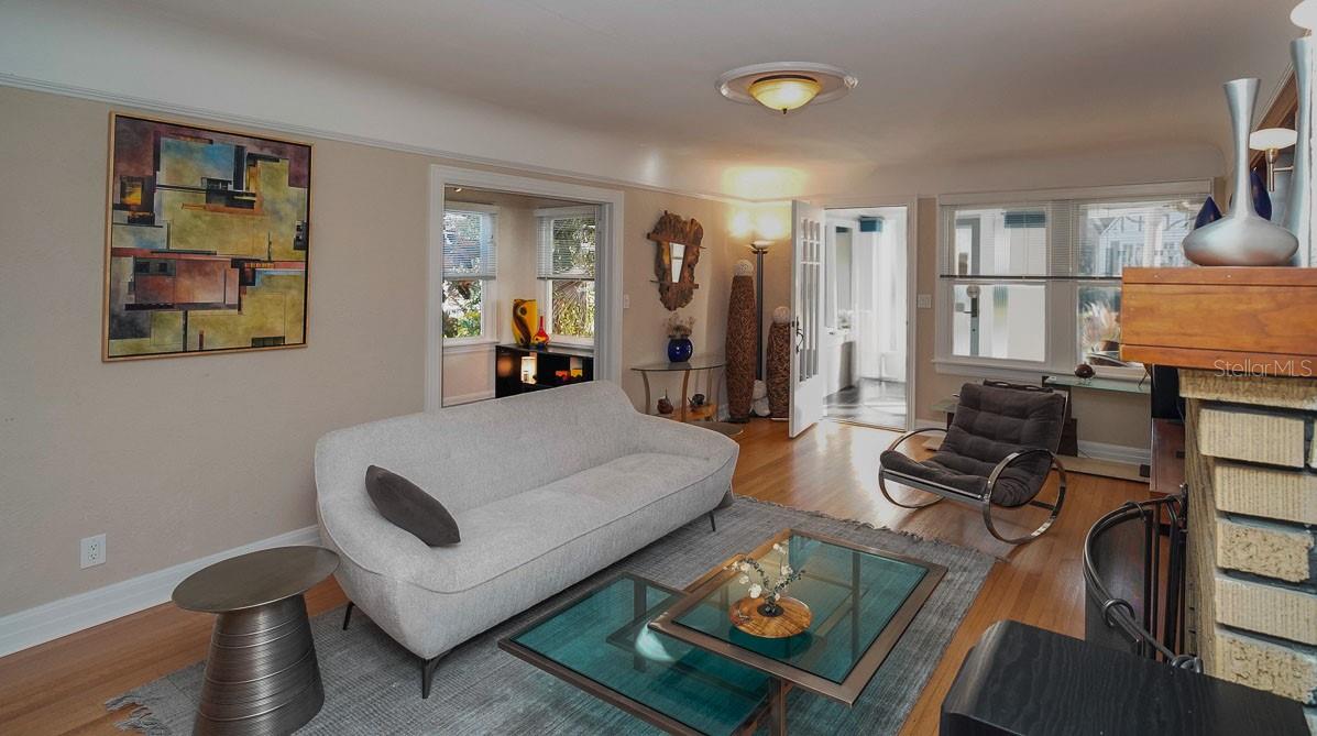 115 21ST Ave ST PETERSBURG, FL 33704