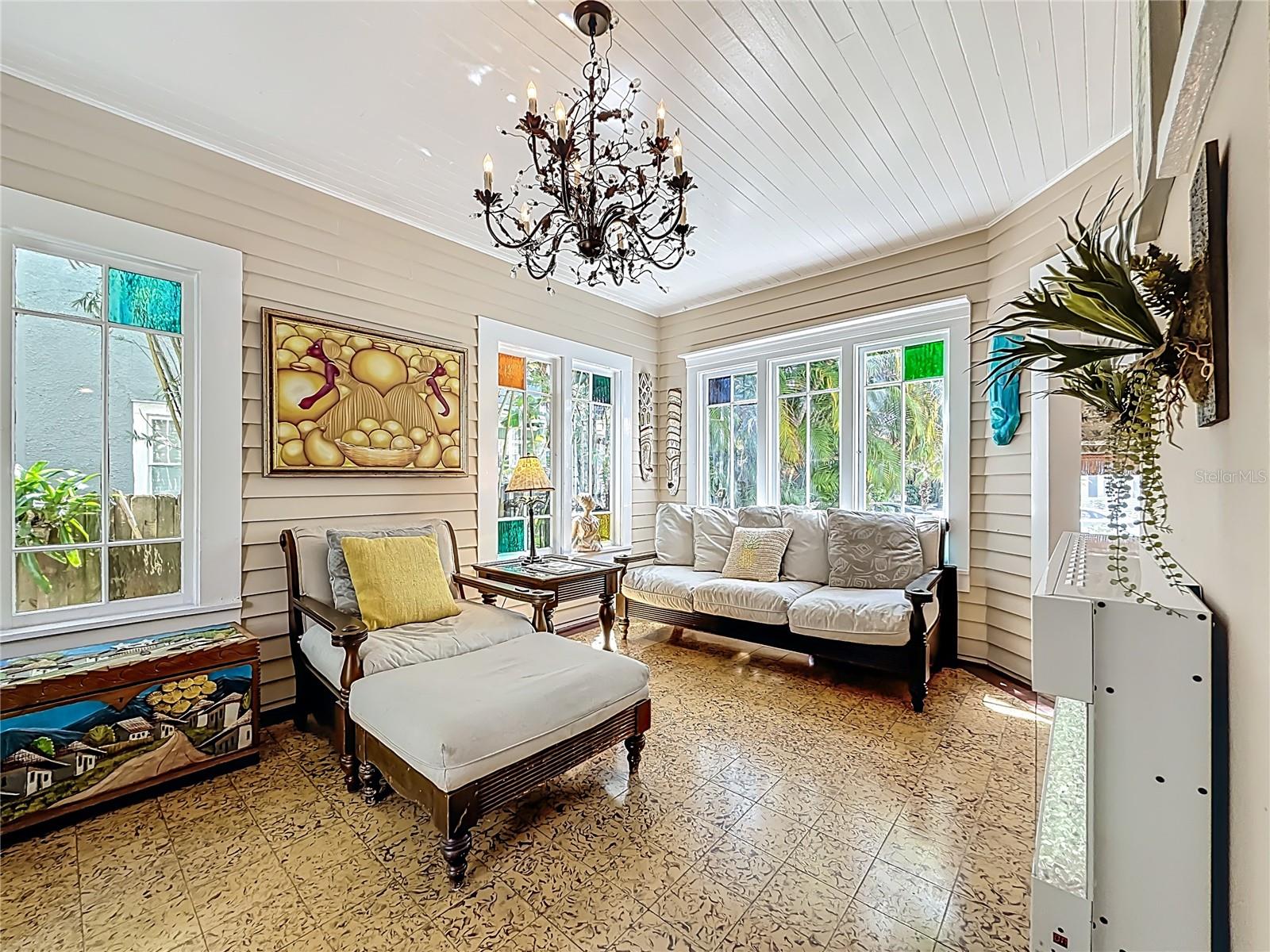 315 8TH Ave ST PETERSBURG, FL 33701