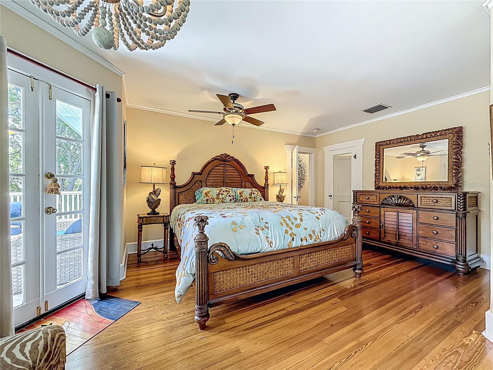 315 8TH Ave ST PETERSBURG, FL 33701