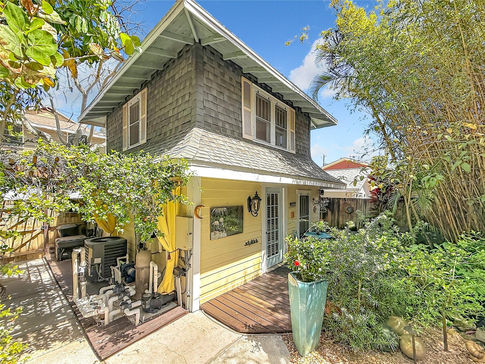 315 8TH Ave ST PETERSBURG, FL 33701