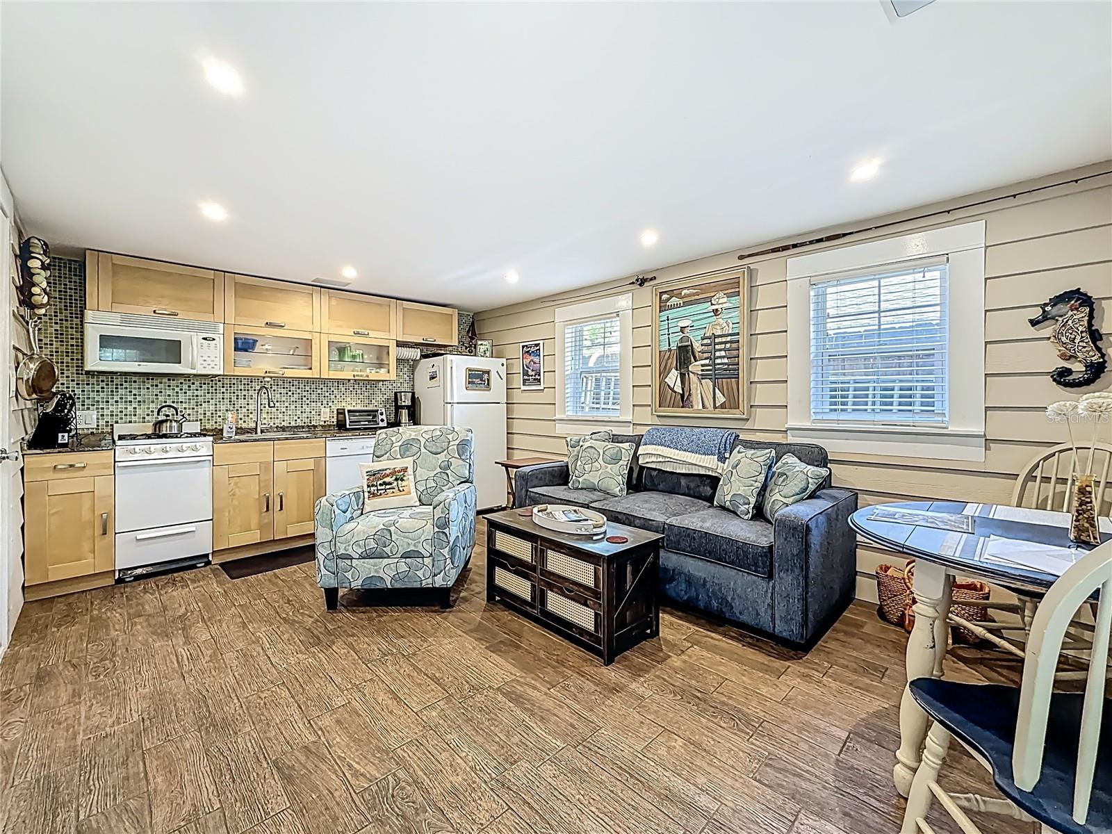 315 8TH Ave ST PETERSBURG, FL 33701