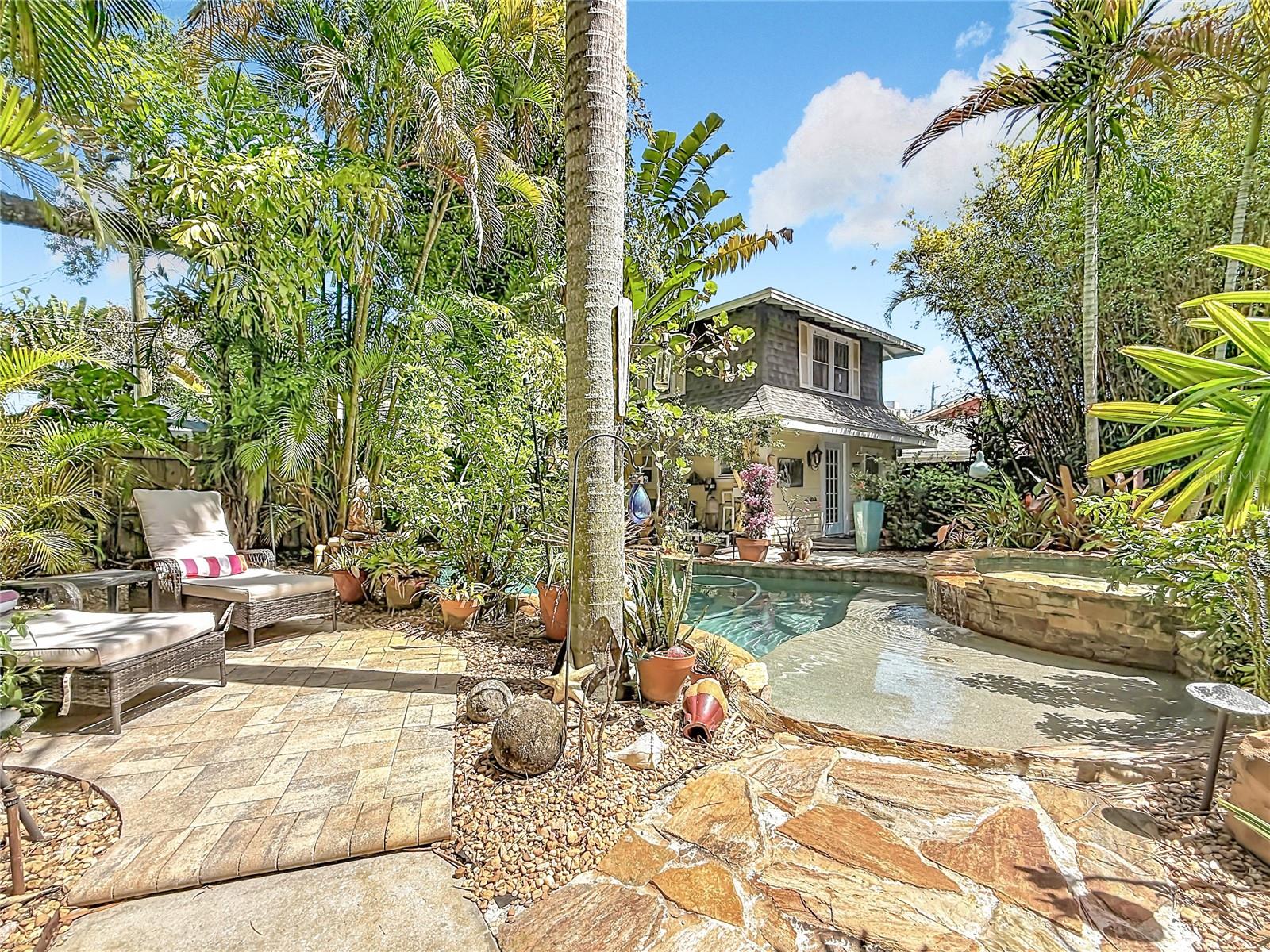 315 8TH Ave ST PETERSBURG, FL 33701