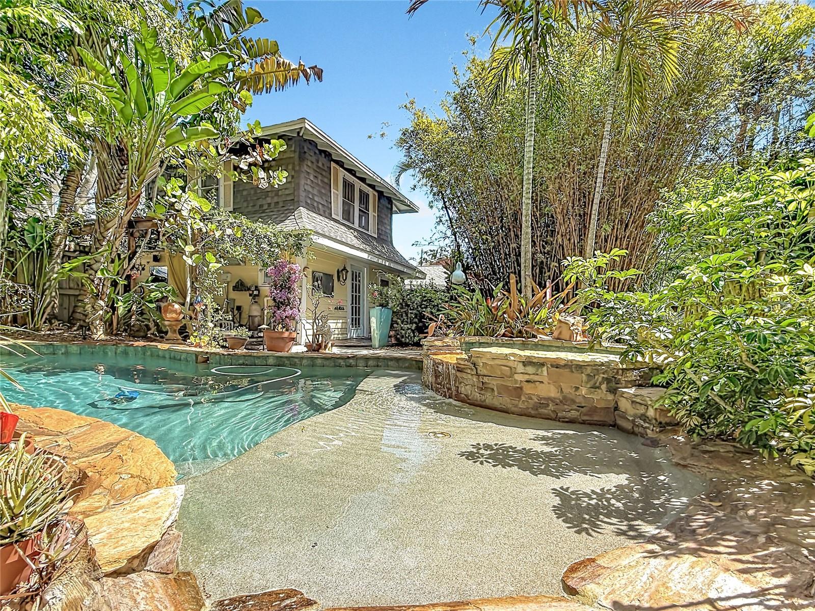 315 8TH Ave ST PETERSBURG, FL 33701