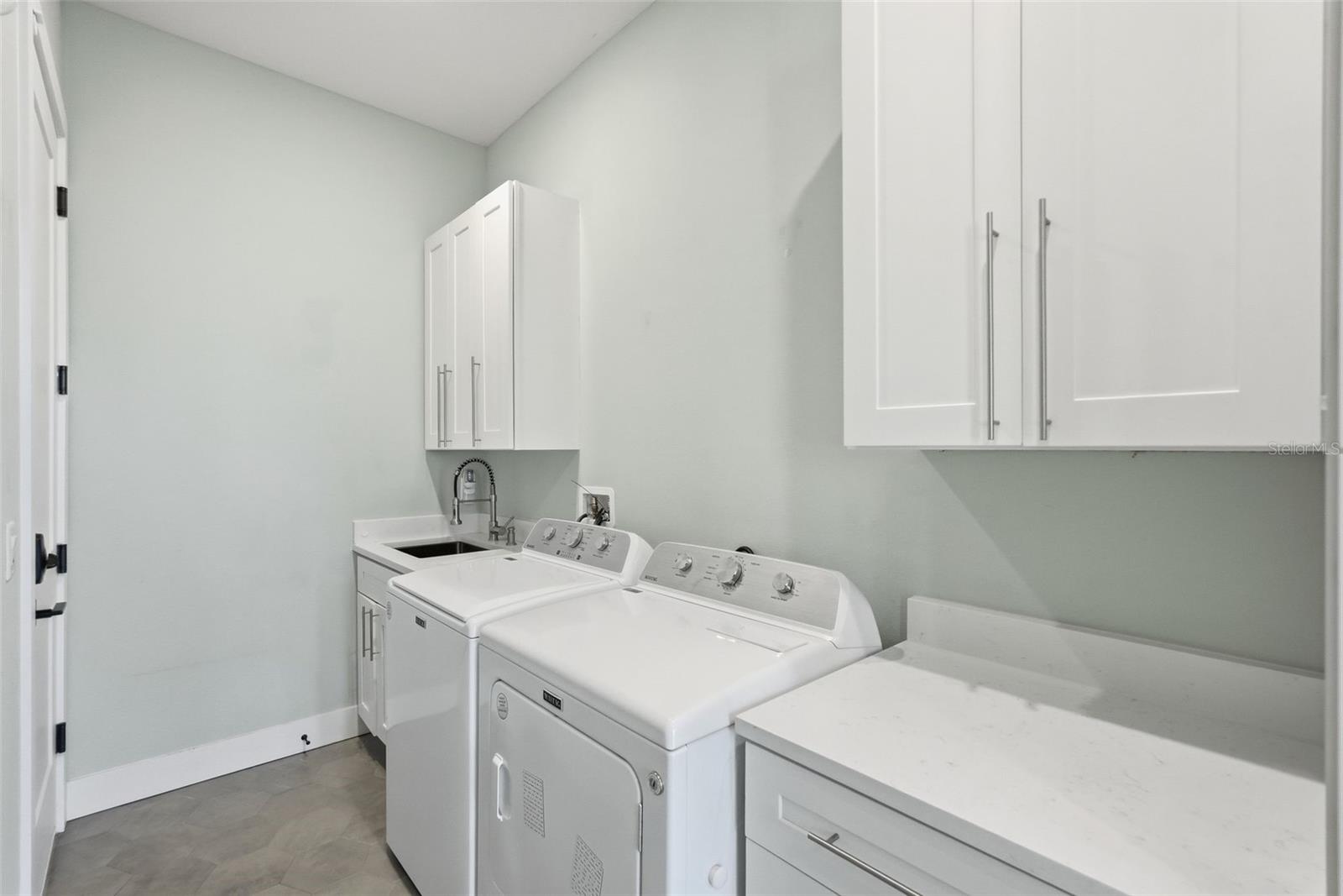 1208 5TH St ST PETERSBURG, FL 33701