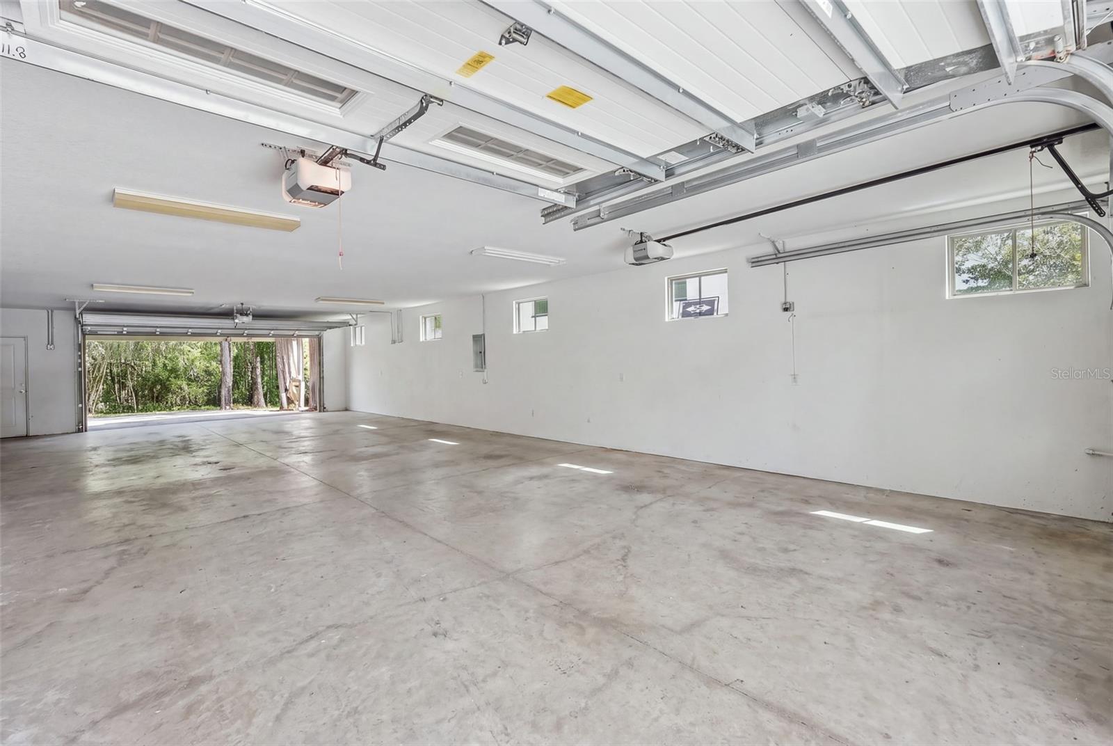 1208 5TH St ST PETERSBURG, FL 33701