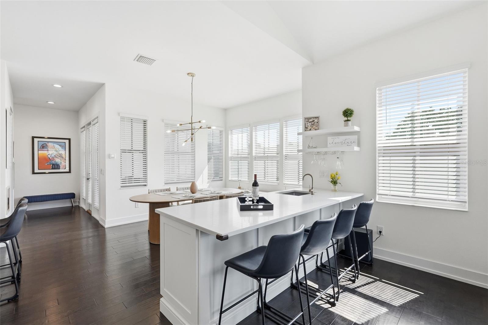 1208 5TH St ST PETERSBURG, FL 33701