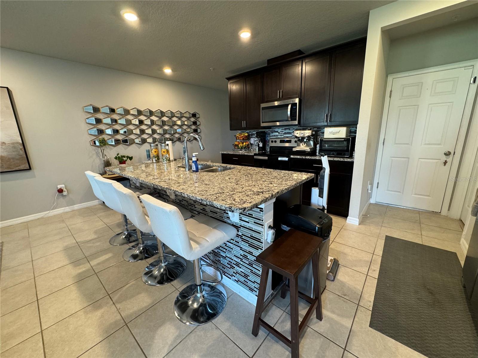 1119 DESERT CANDLE Dr OCOEE, FL 34761