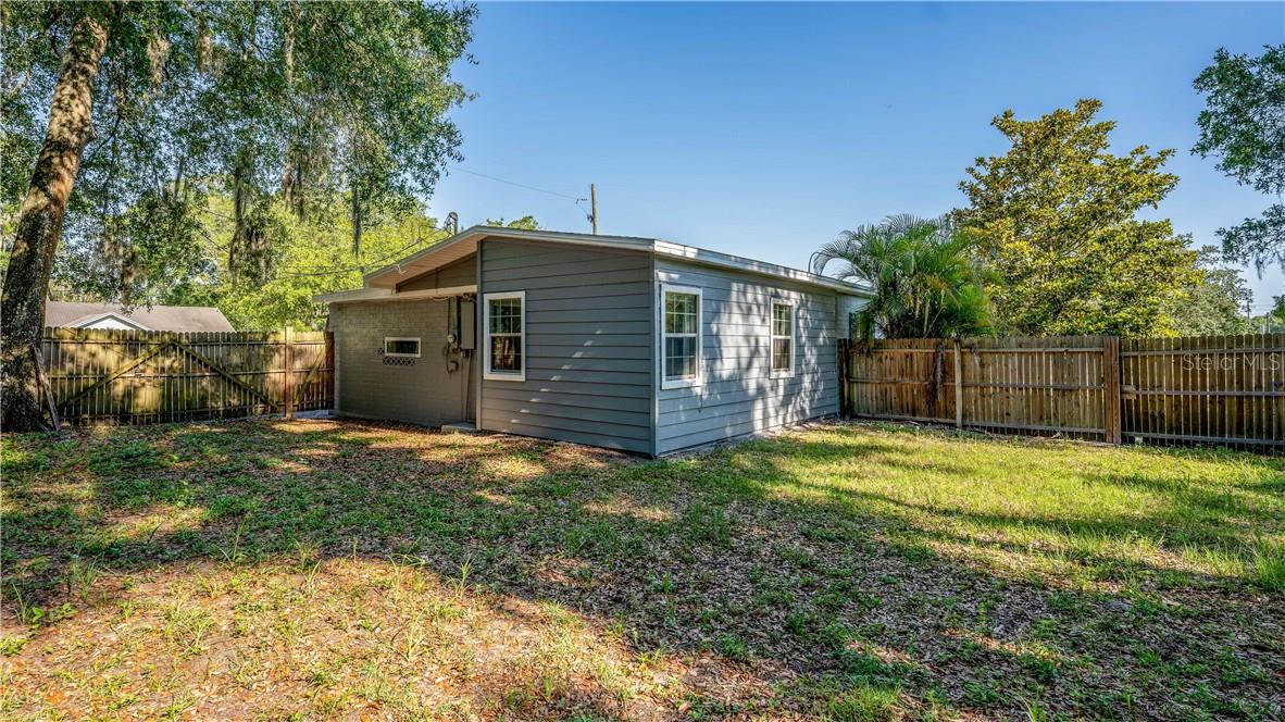 2014 NEWMAN St ORLANDO, FL 32803