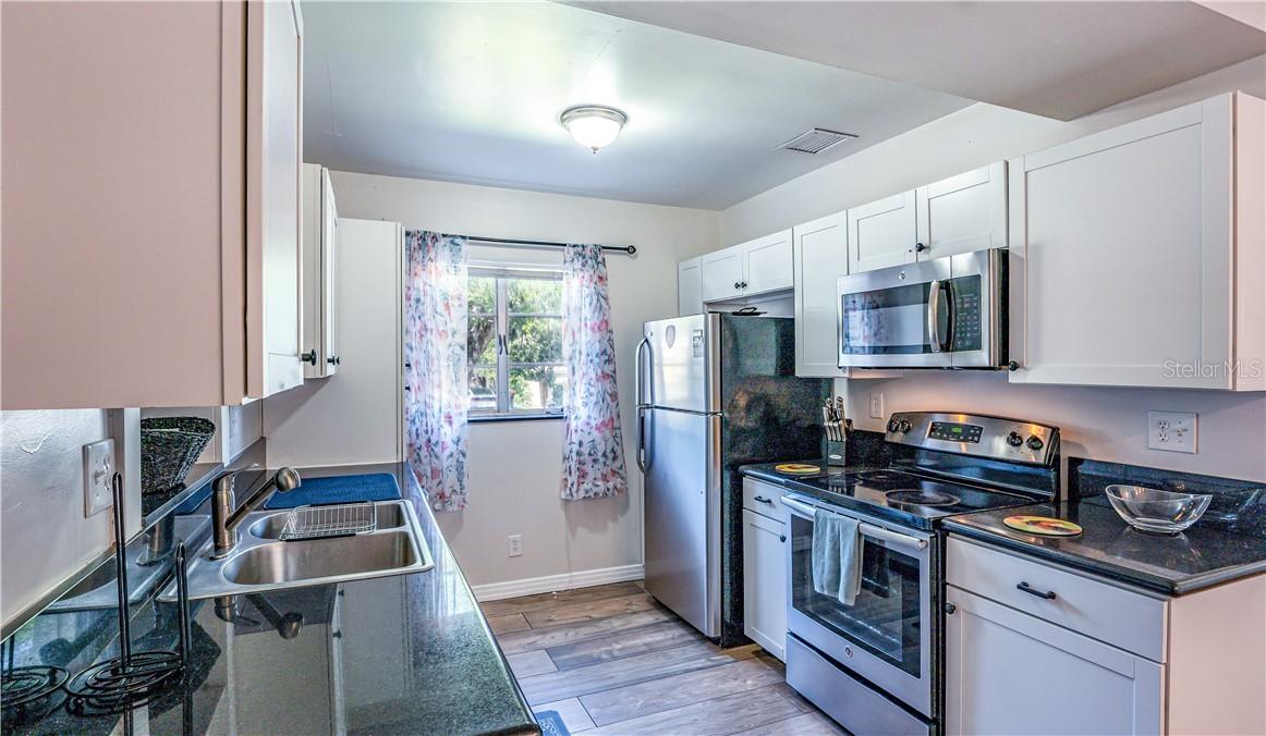 2014 NEWMAN St ORLANDO, FL 32803