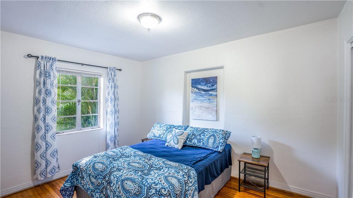 2014 NEWMAN St ORLANDO, FL 32803