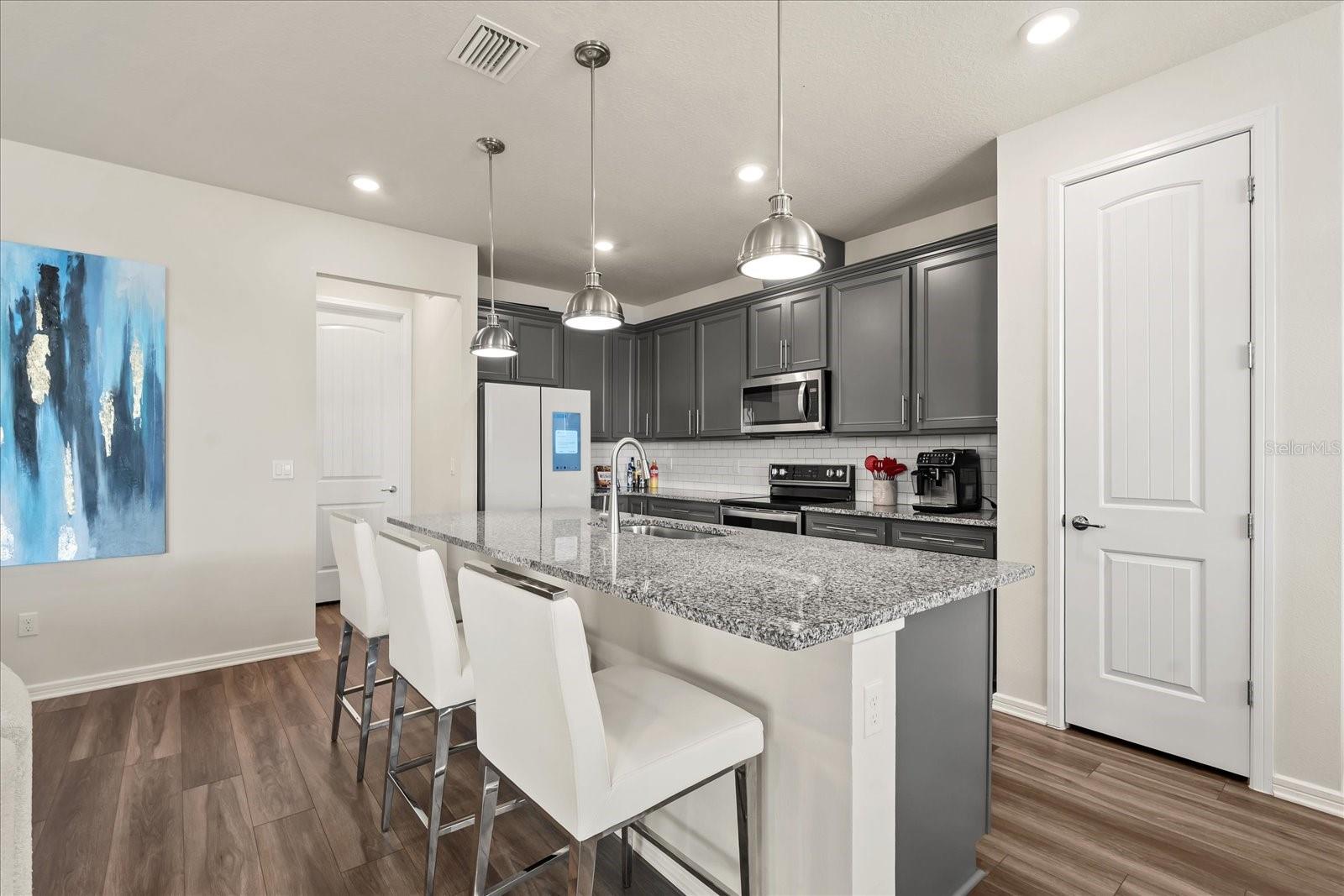 2624 BLOWING BREEZE Ave KISSIMMEE, FL 34744