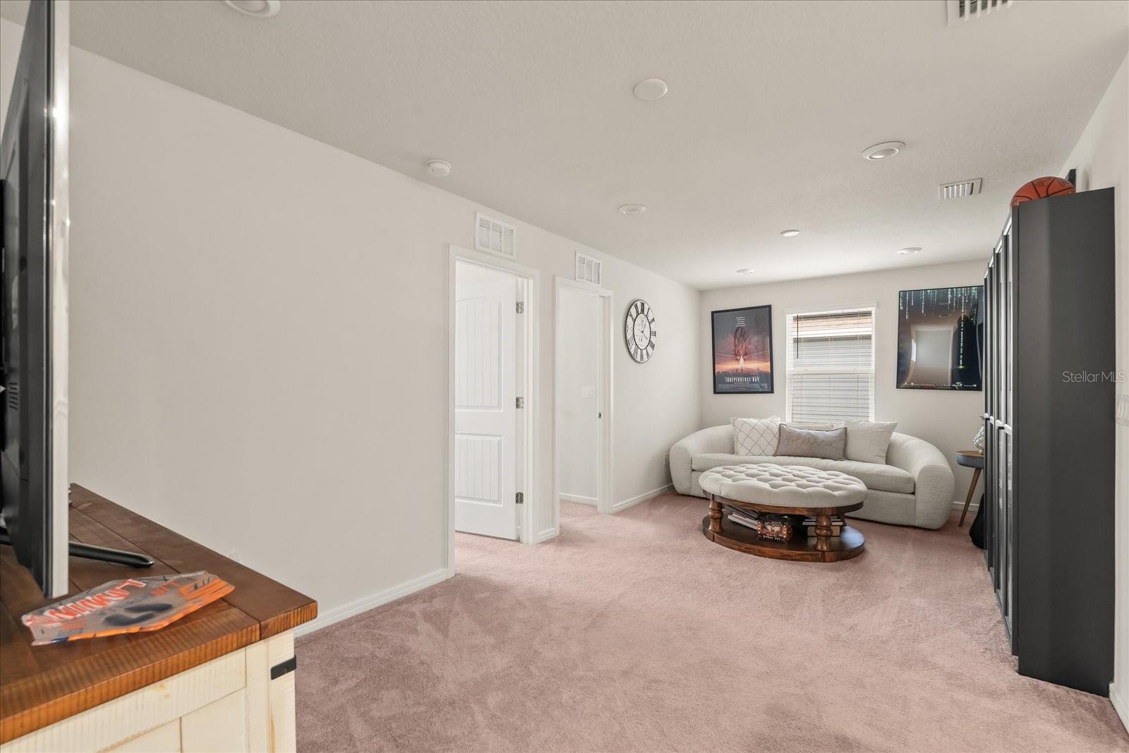 2624 BLOWING BREEZE Ave KISSIMMEE, FL 34744