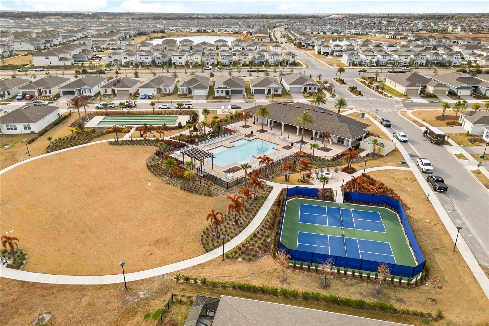 2624 BLOWING BREEZE Ave KISSIMMEE, FL 34744