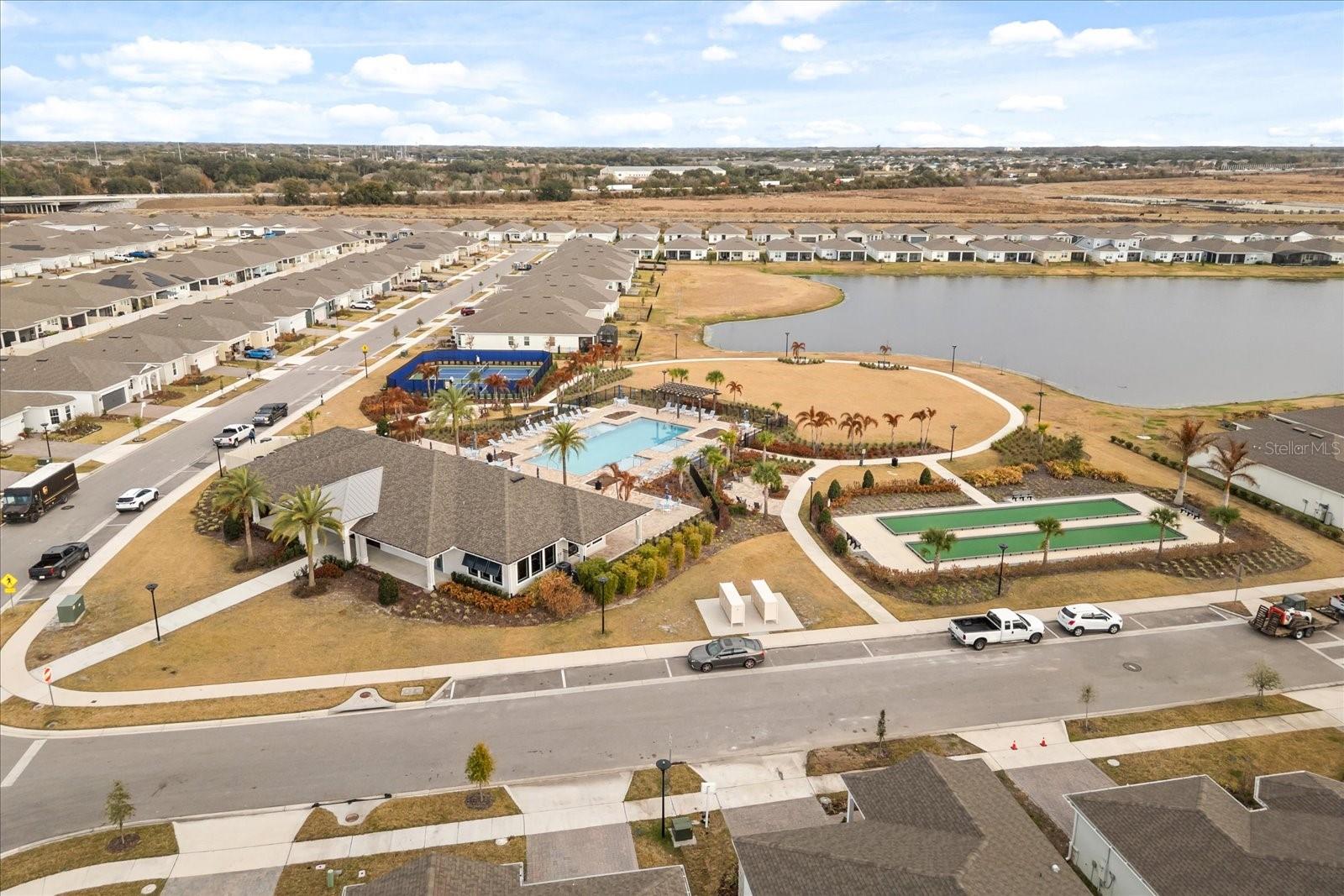 2624 BLOWING BREEZE Ave KISSIMMEE, FL 34744