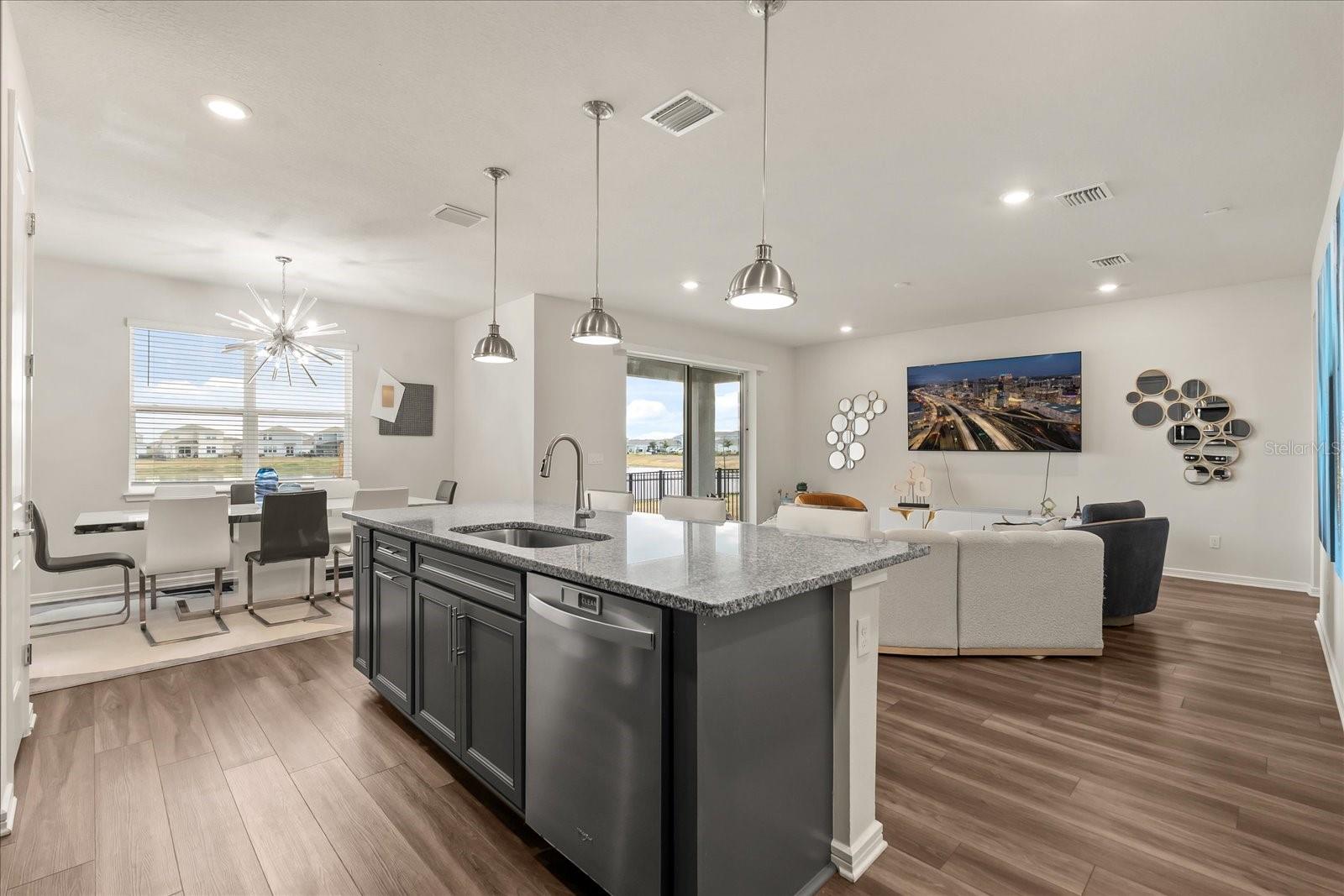 2624 BLOWING BREEZE Ave KISSIMMEE, FL 34744