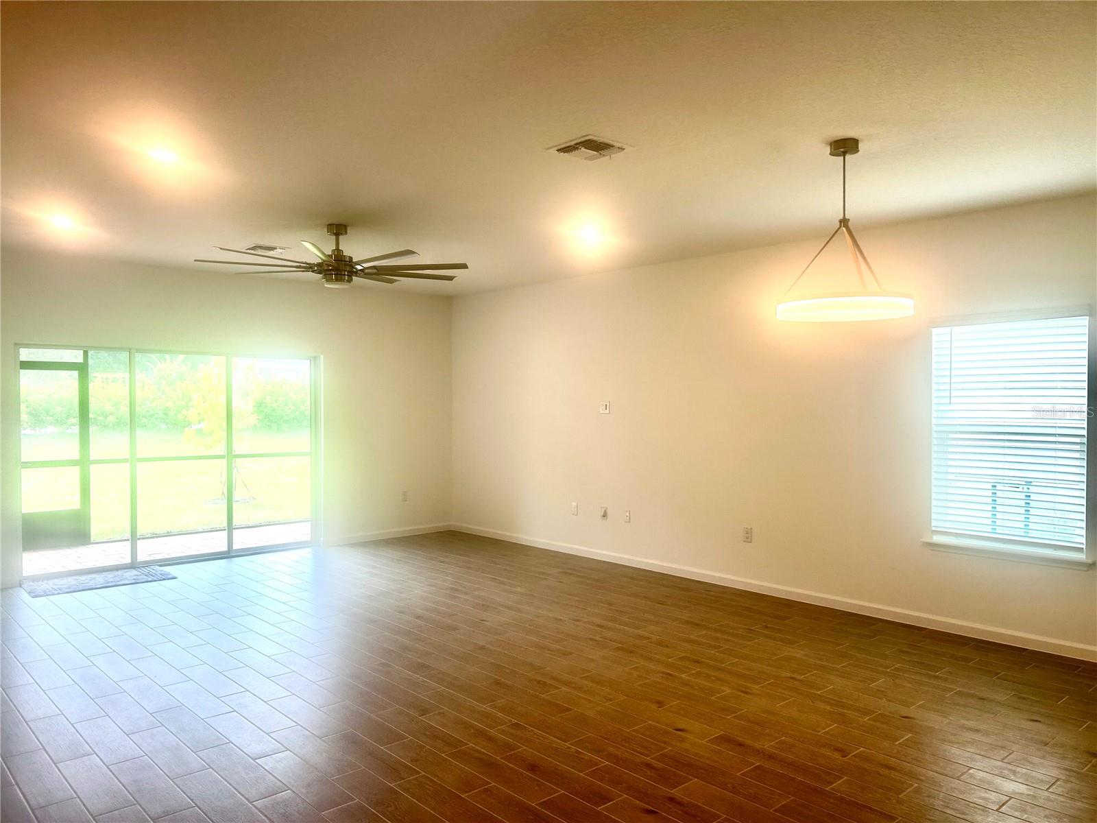 4523 NW 14TH Cir OCALA, FL 34482