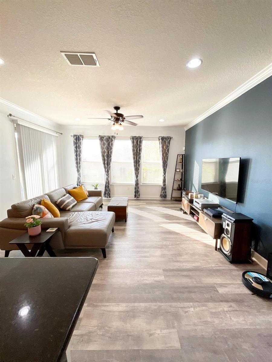 1608 MOHEGAN Blvd KISSIMMEE, FL 34744