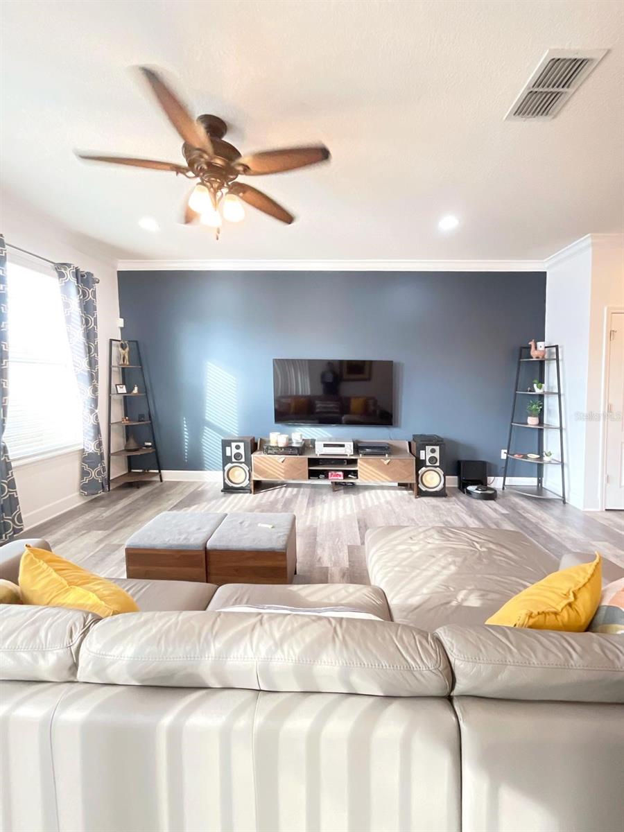 1608 MOHEGAN Blvd KISSIMMEE, FL 34744