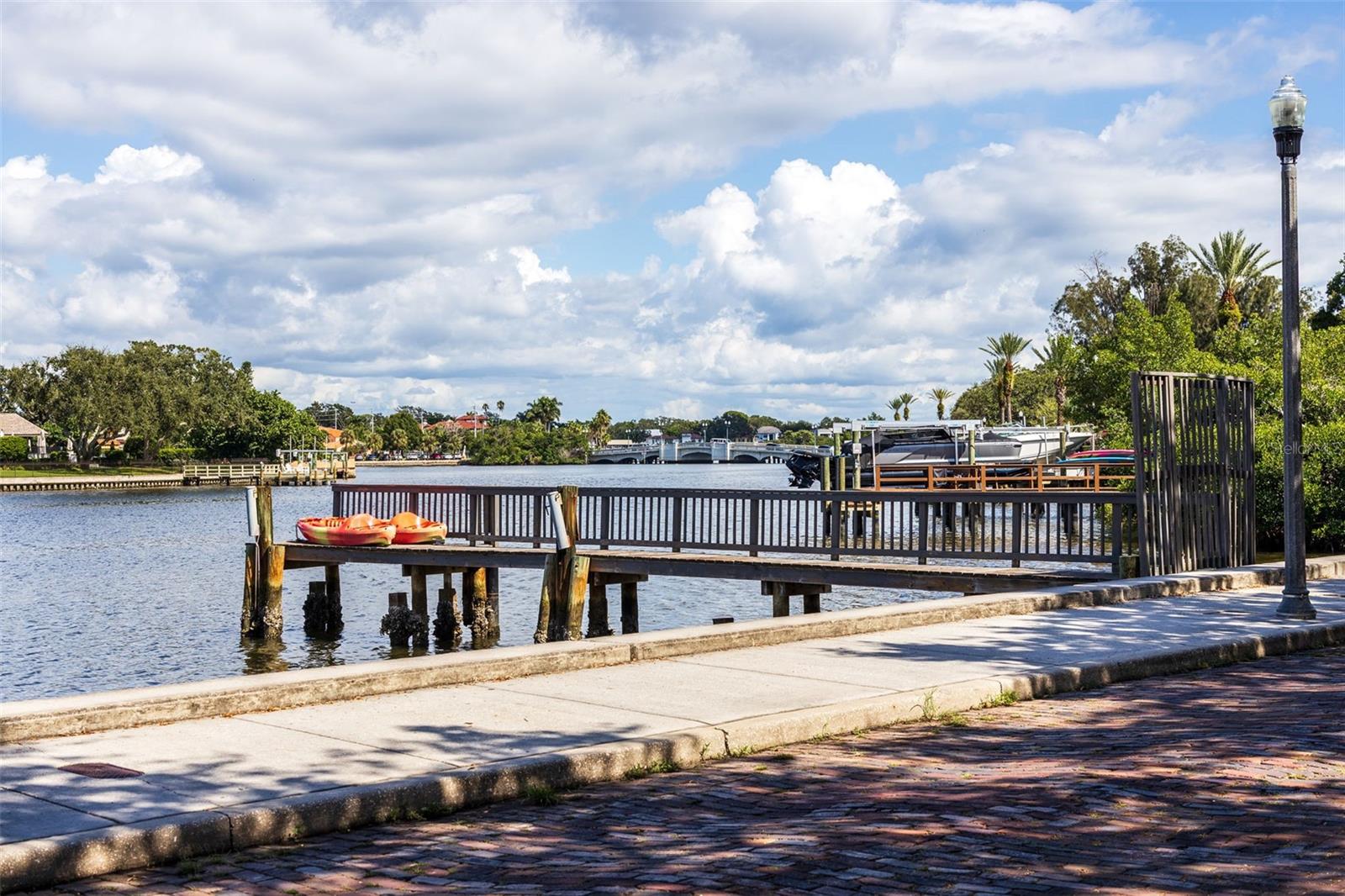 2400 COFFEE POT Blvd ST PETERSBURG, FL 33704