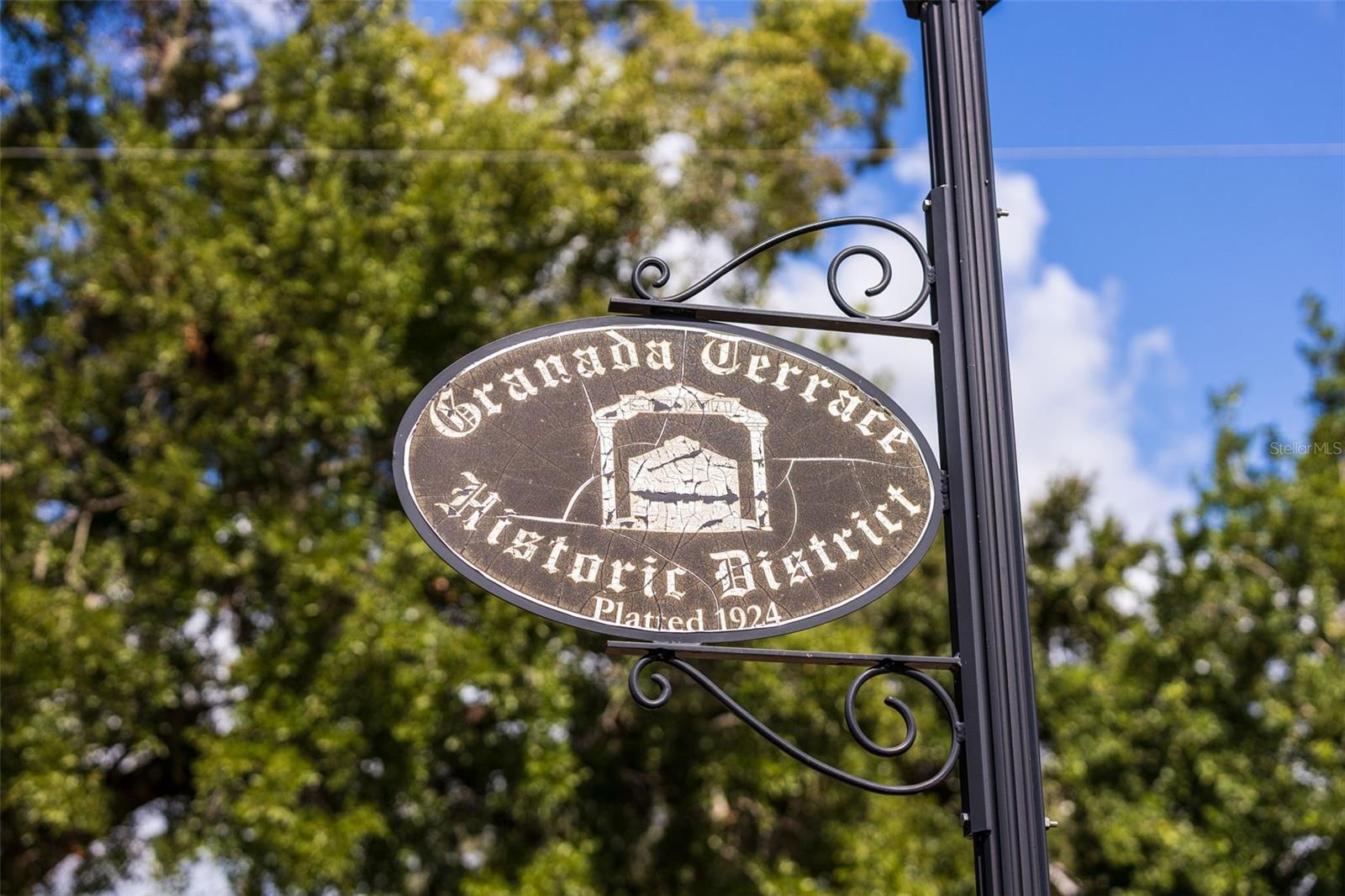 2400 COFFEE POT Blvd ST PETERSBURG, FL 33704