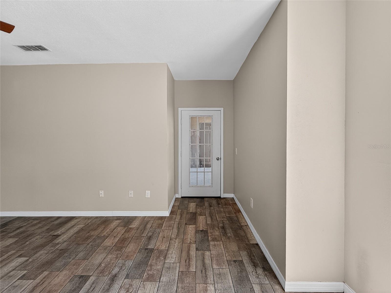 16305 ENCLAVE Vlg Dr #102 TAMPA, FL 33647