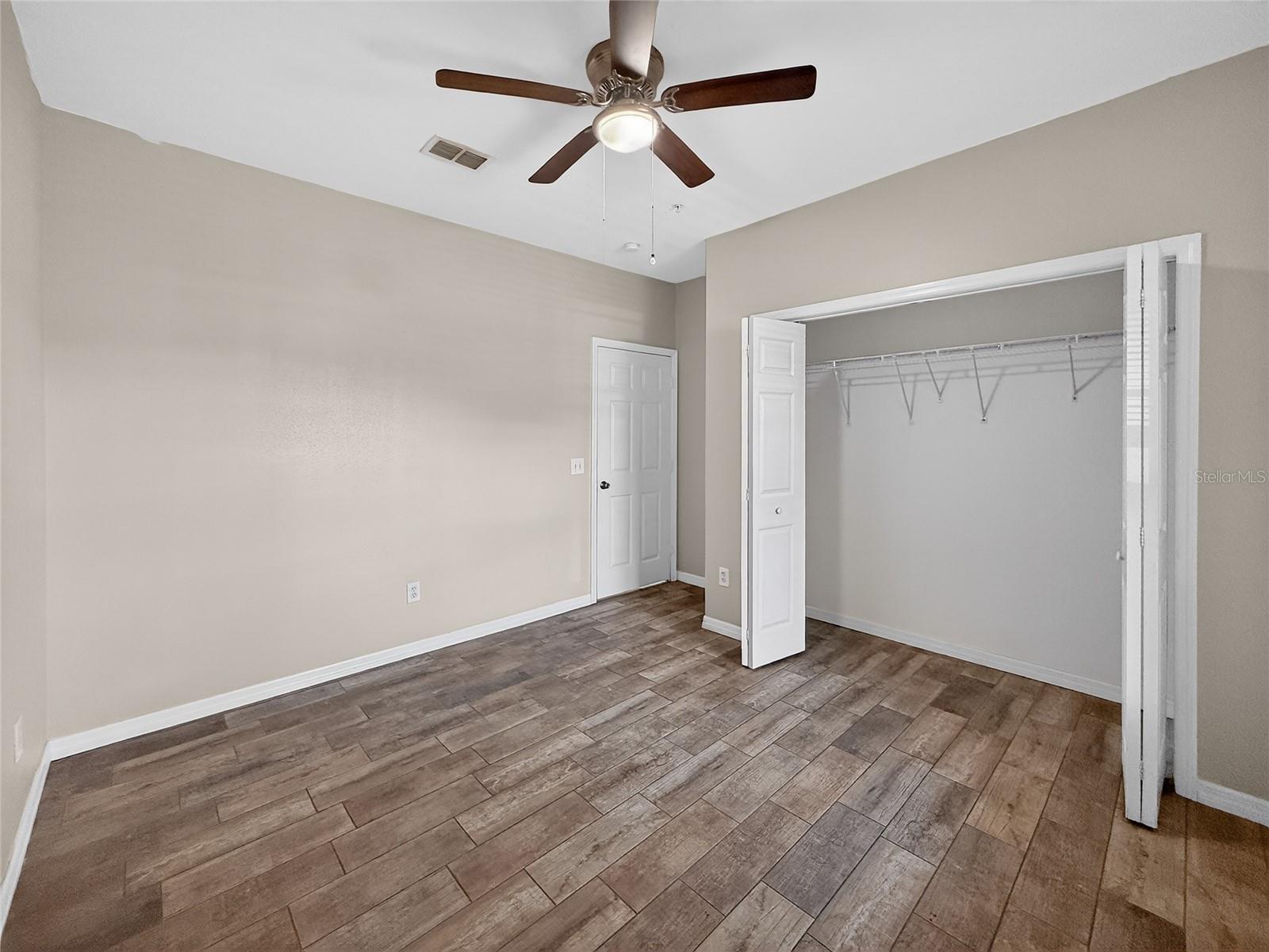 16305 ENCLAVE Vlg Dr #102 TAMPA, FL 33647