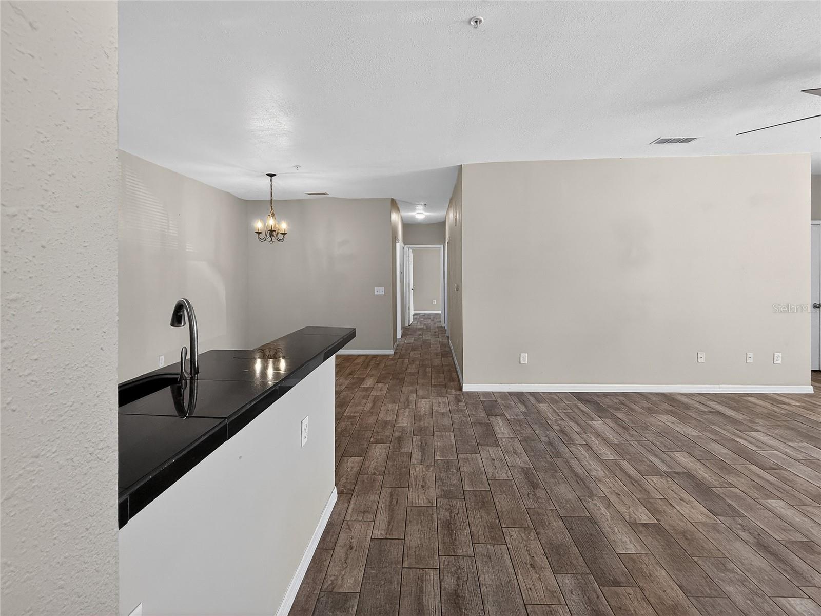 16305 ENCLAVE Vlg Dr #102 TAMPA, FL 33647