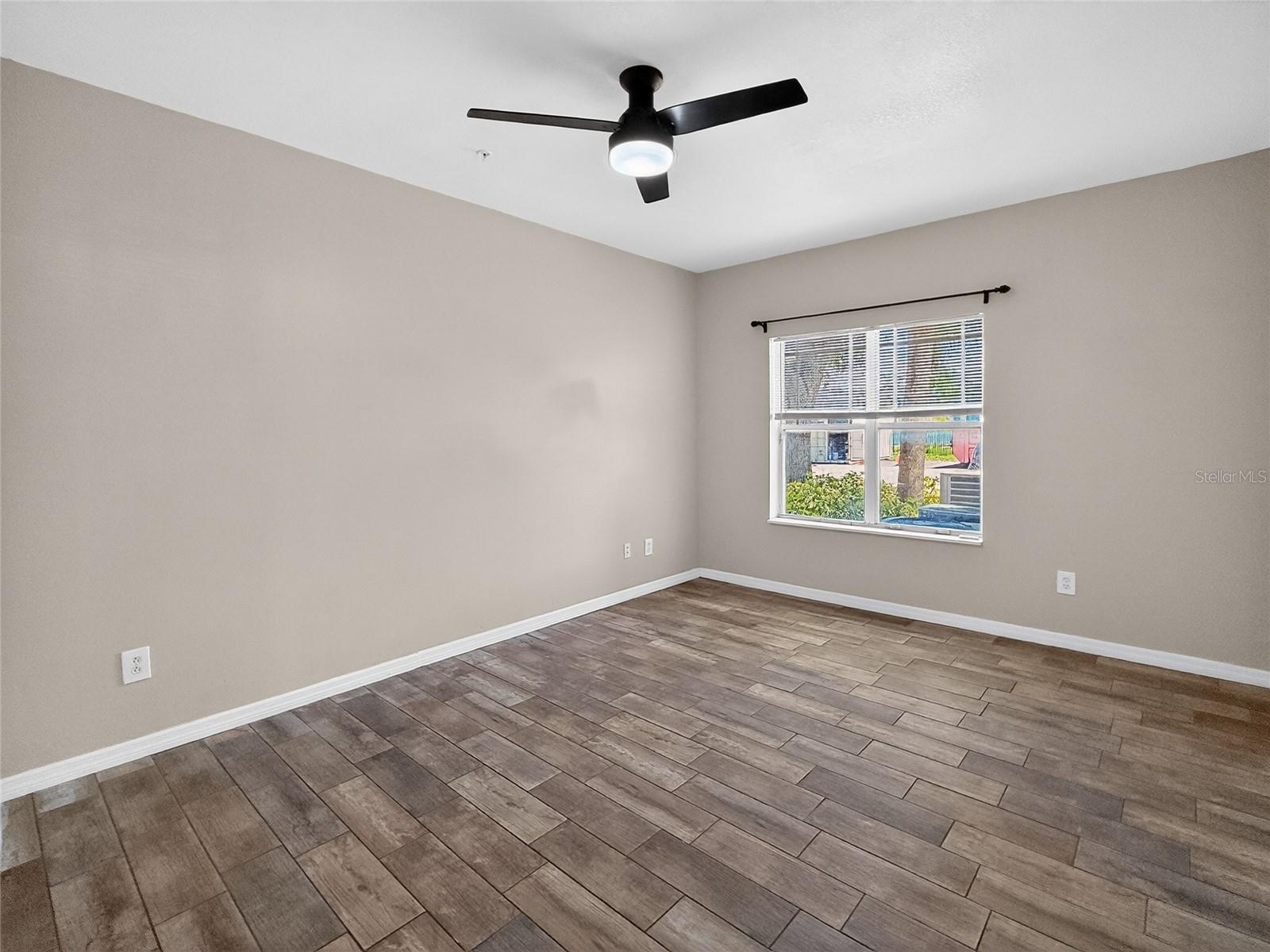 16305 ENCLAVE Vlg Dr #102 TAMPA, FL 33647